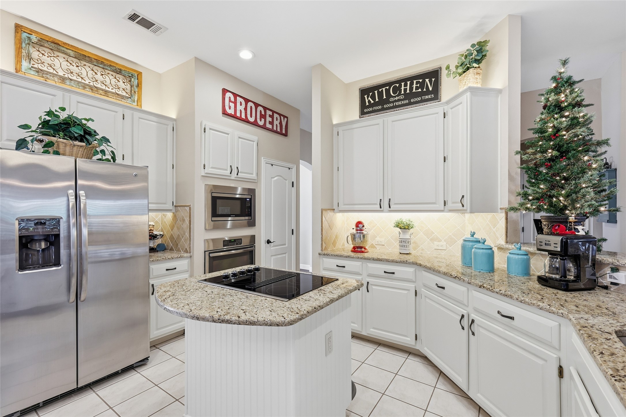 2203 Knoll Ridge Drive