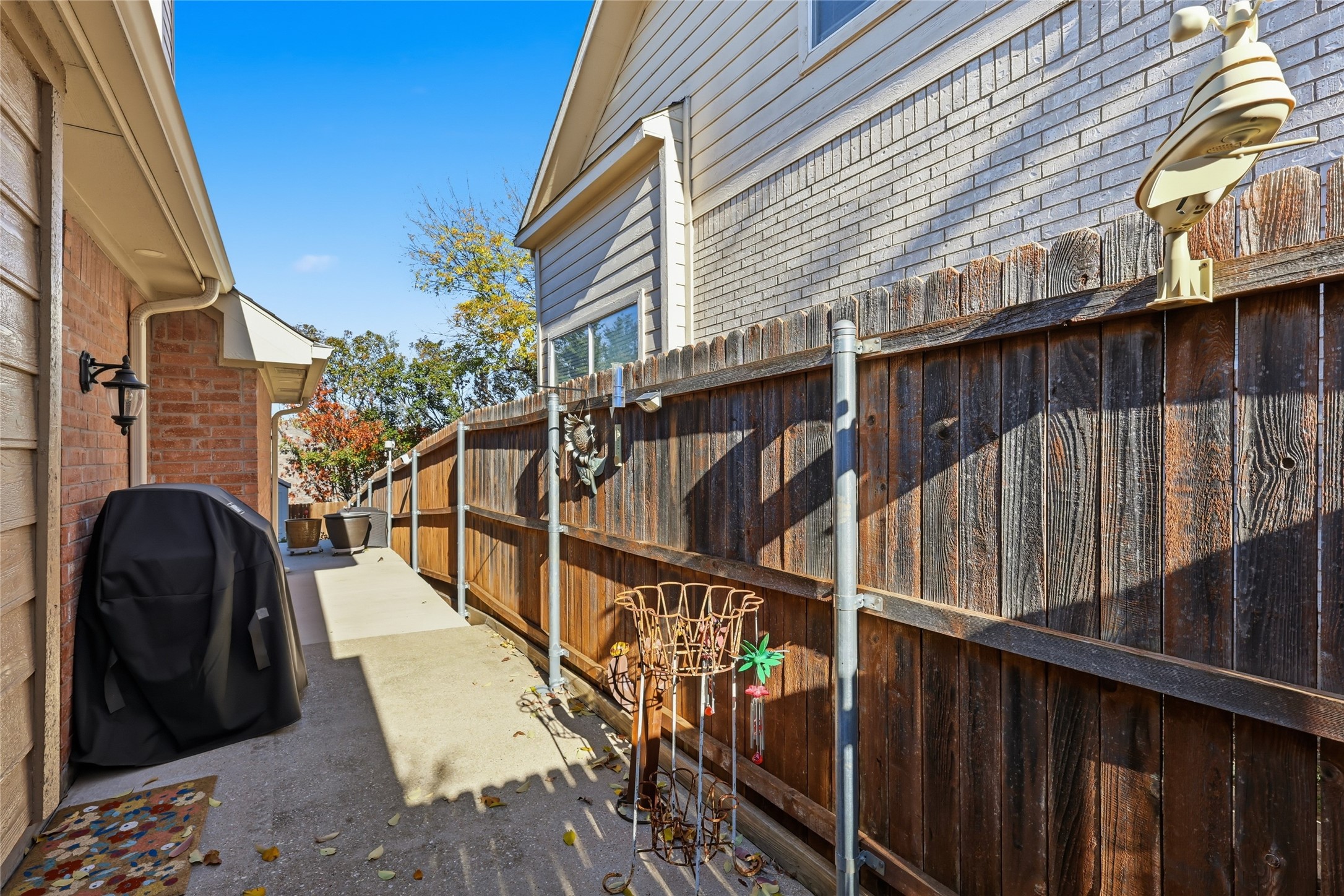 2203 Knoll Ridge Drive