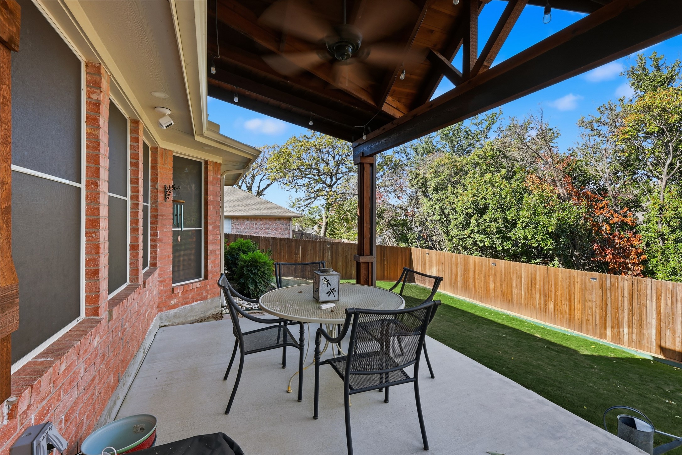 2203 Knoll Ridge Drive