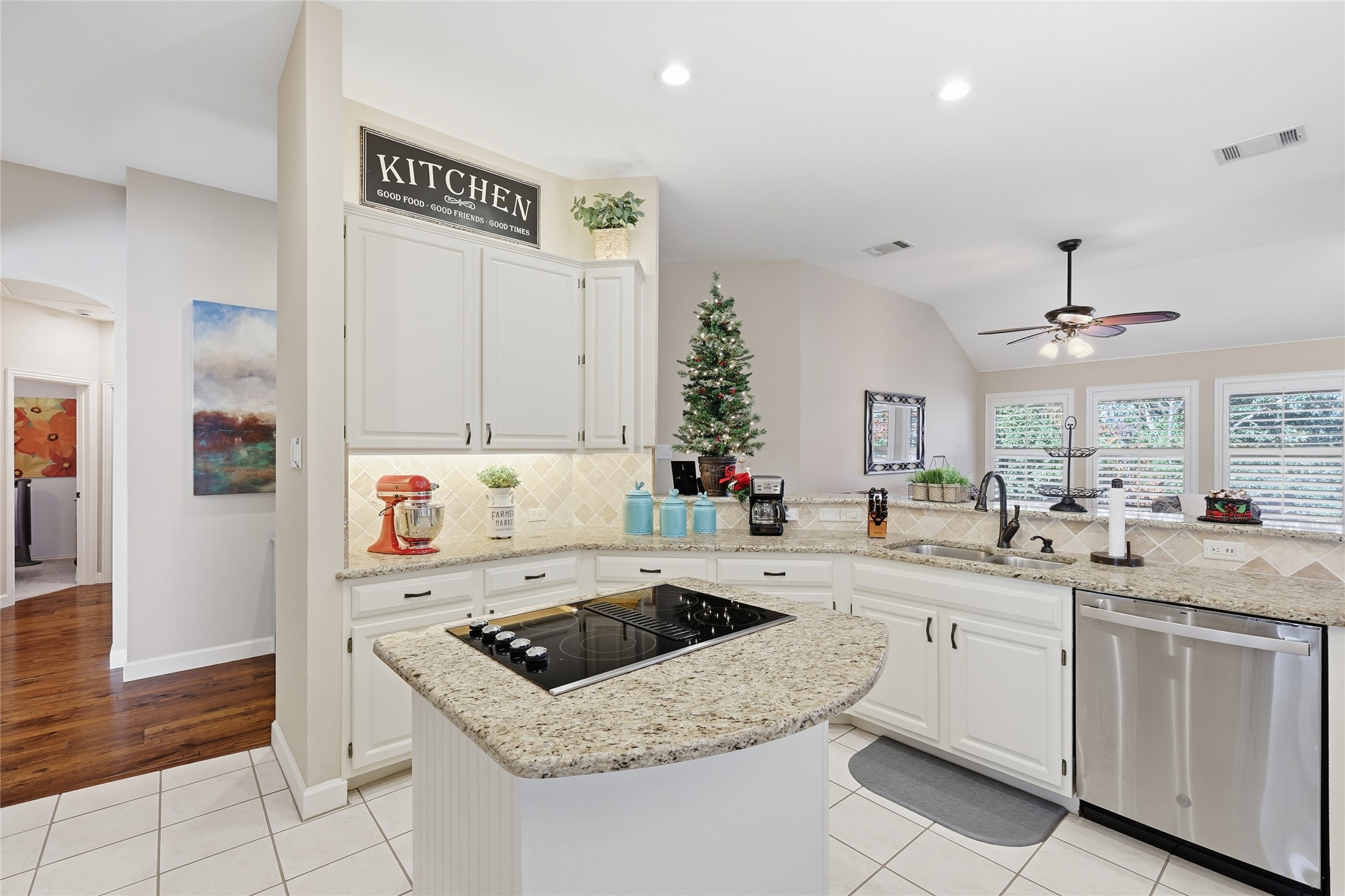 2203 Knoll Ridge Drive