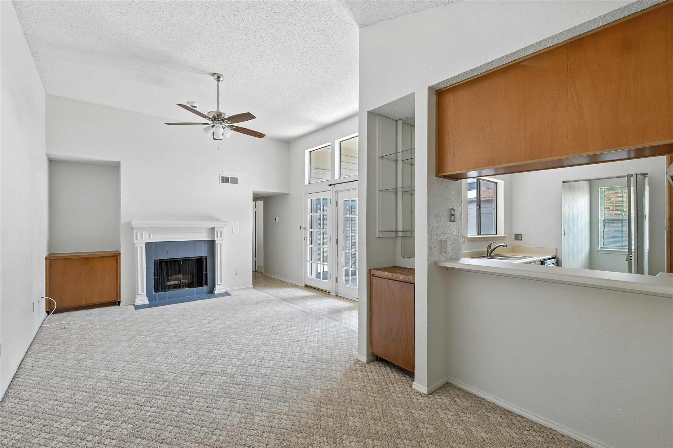 640 Bellaire Drive B