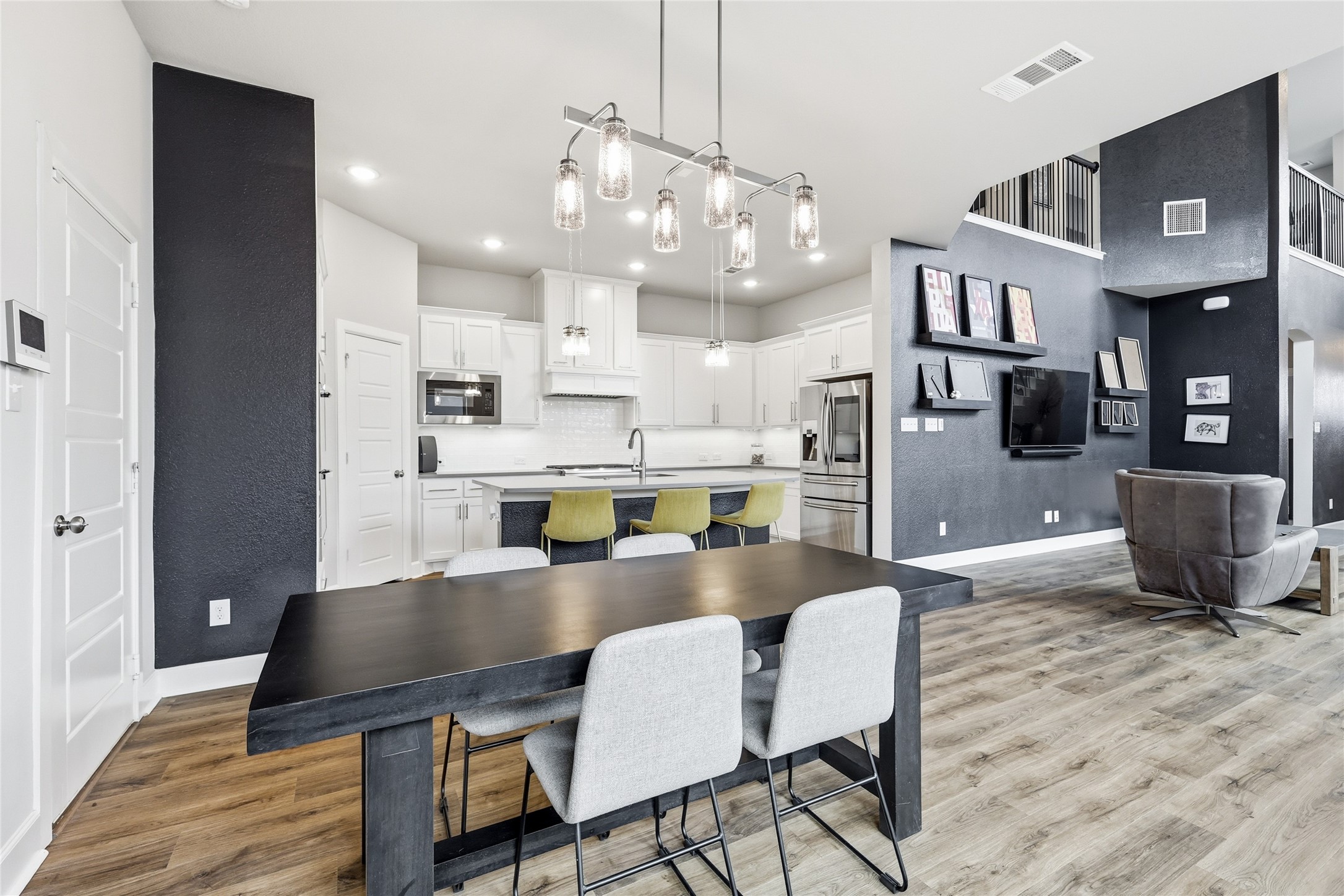 2117 Tolleson Drive