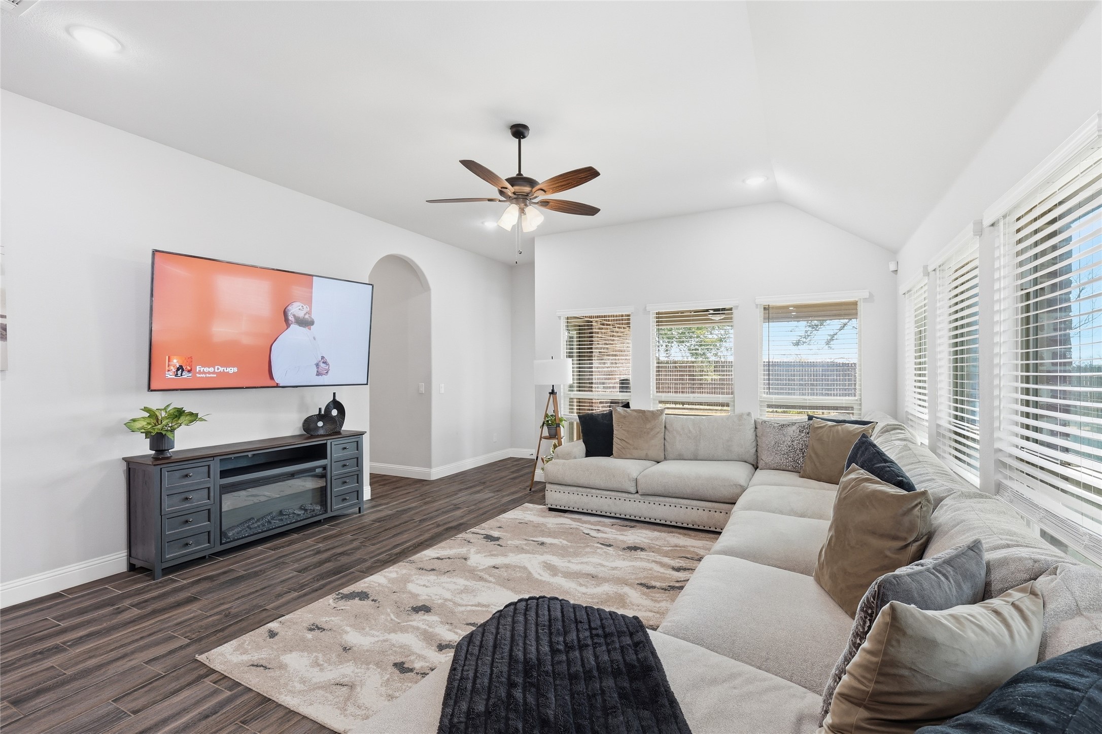 5404 Troupe Road