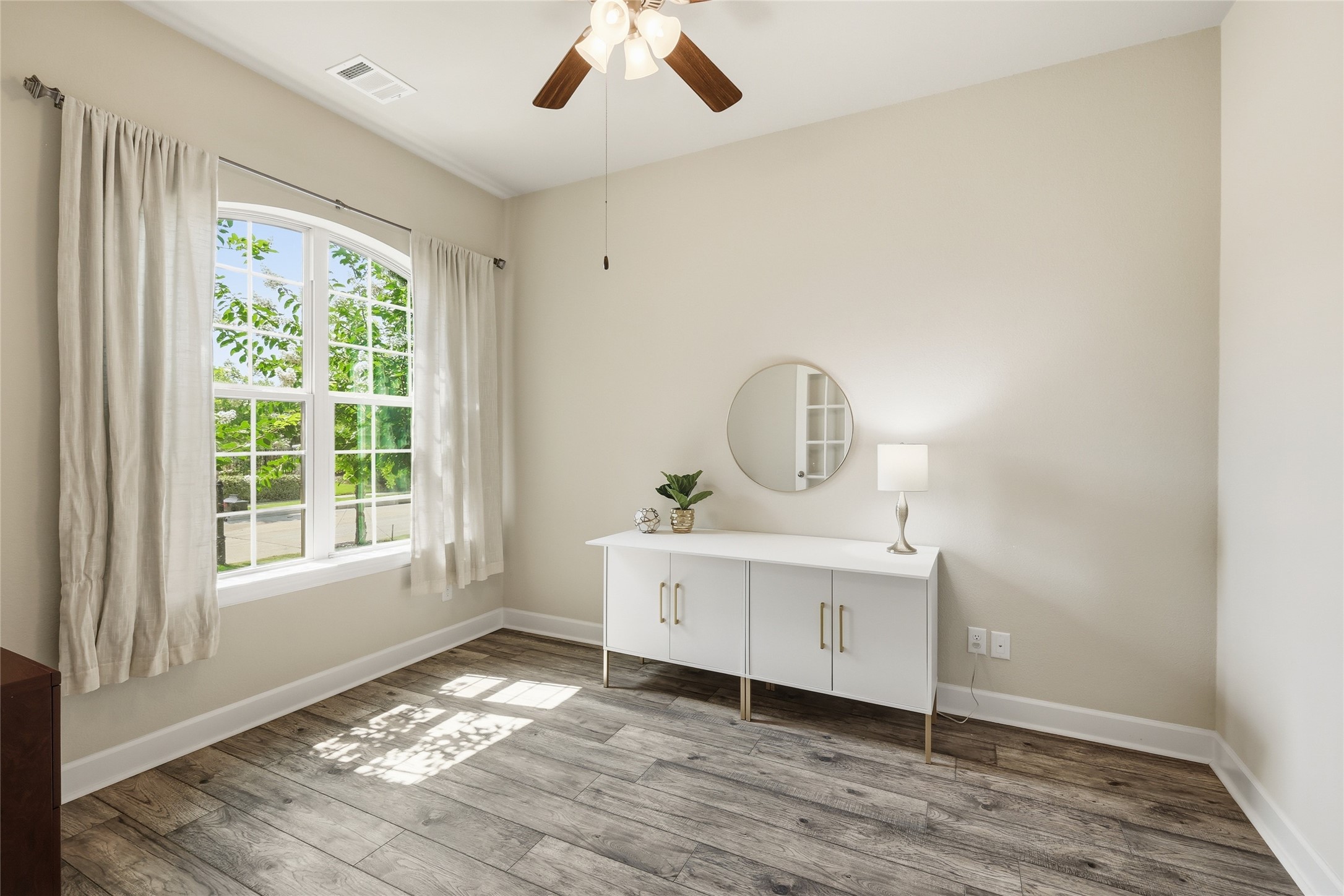 1203 White Squall Trail