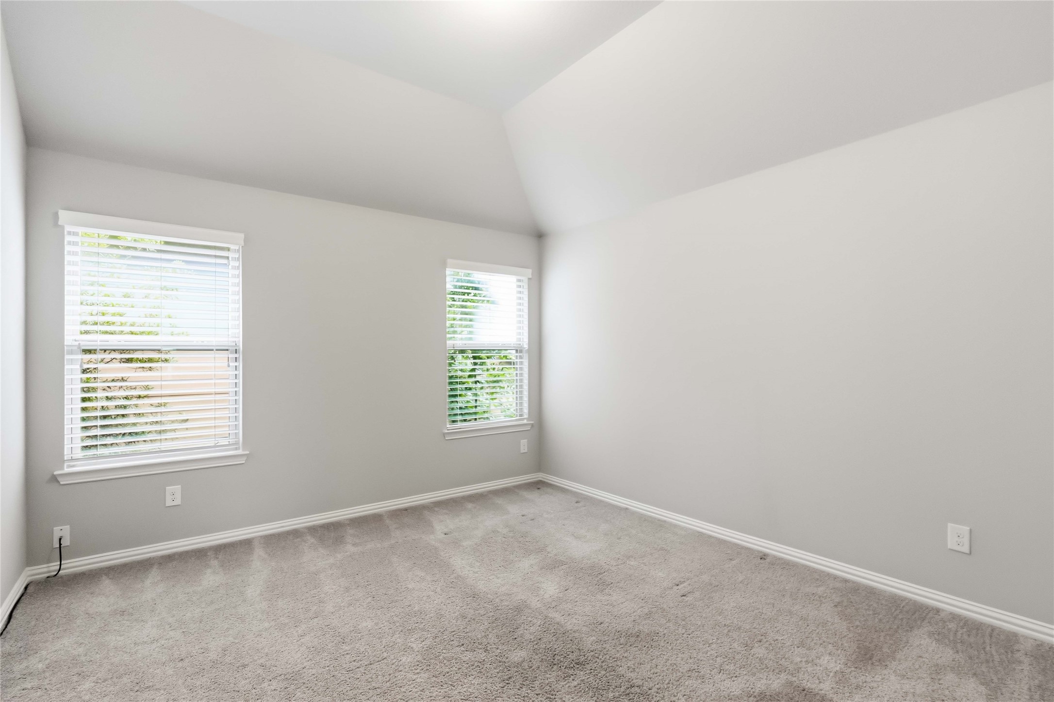 1121 Montgomery Way