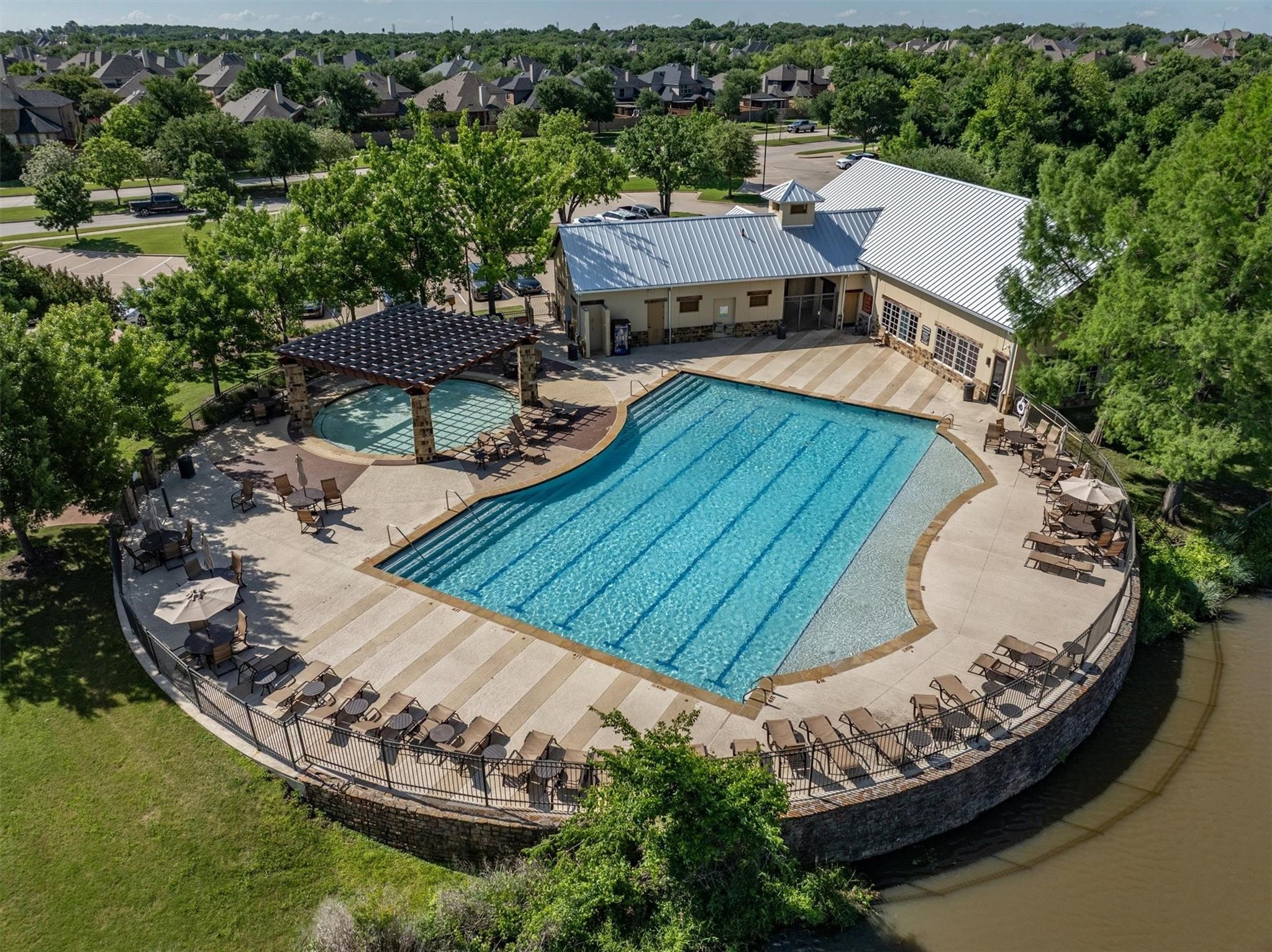 1121 Montgomery Way