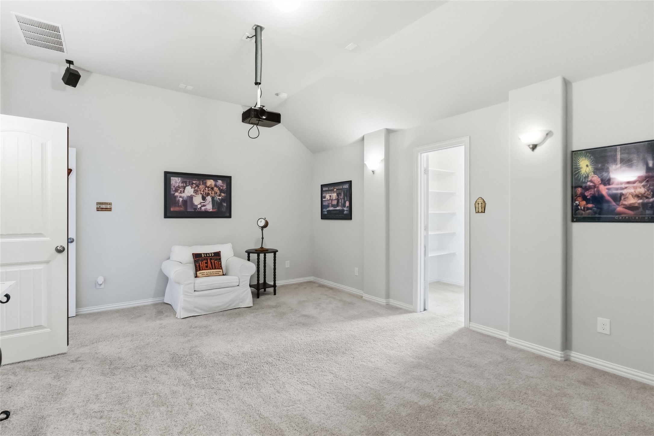 1121 Montgomery Way