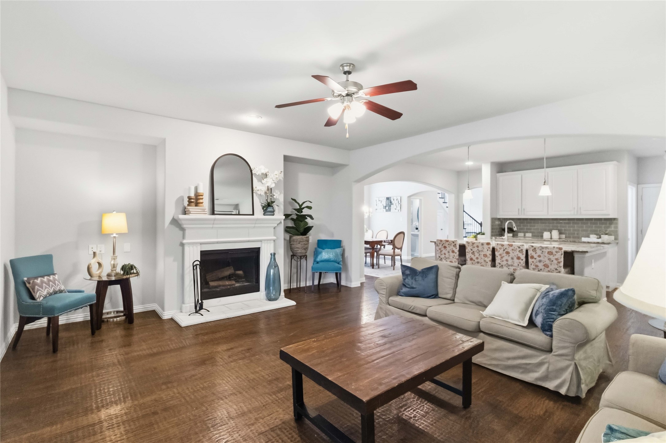1121 Montgomery Way