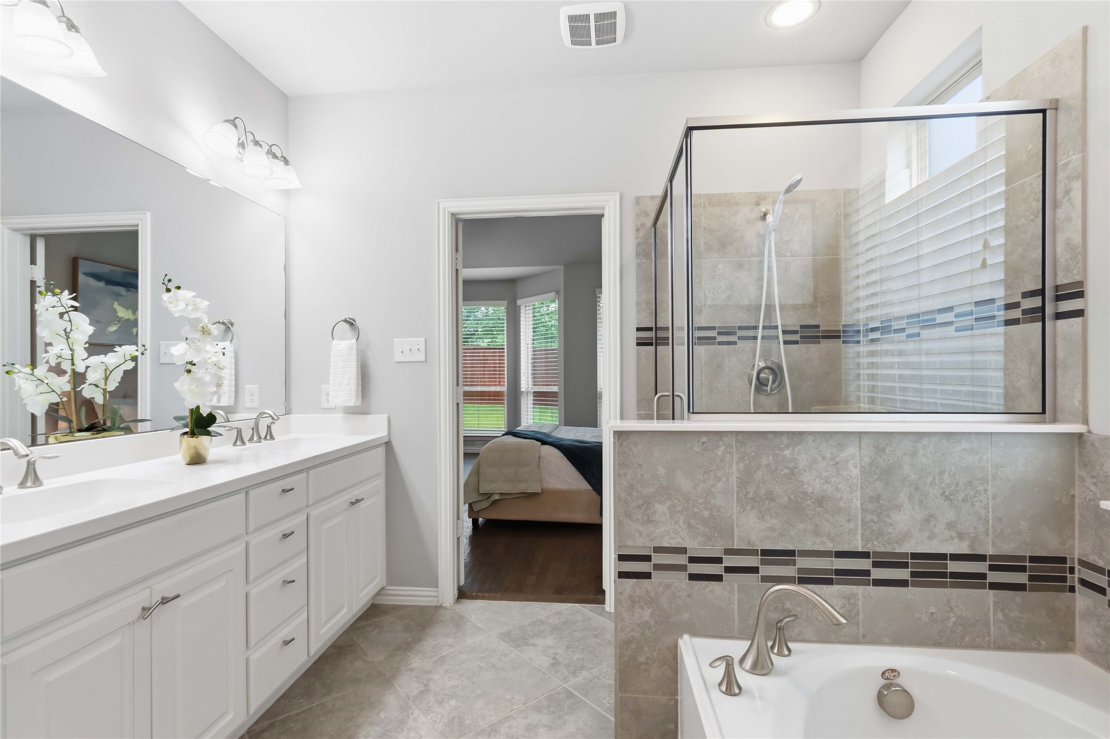 1121 Montgomery Way