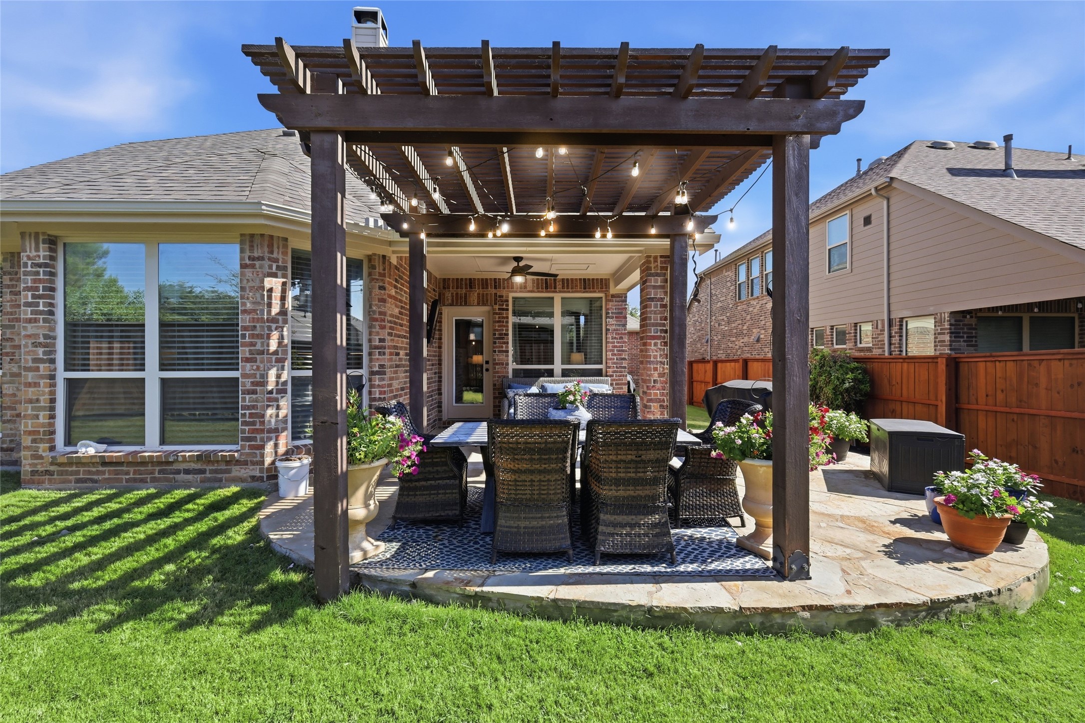 1120 Montgomery Way