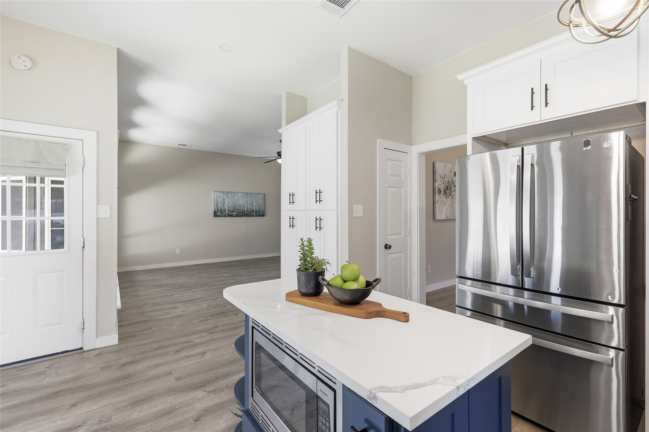 2313 Whitman Lane