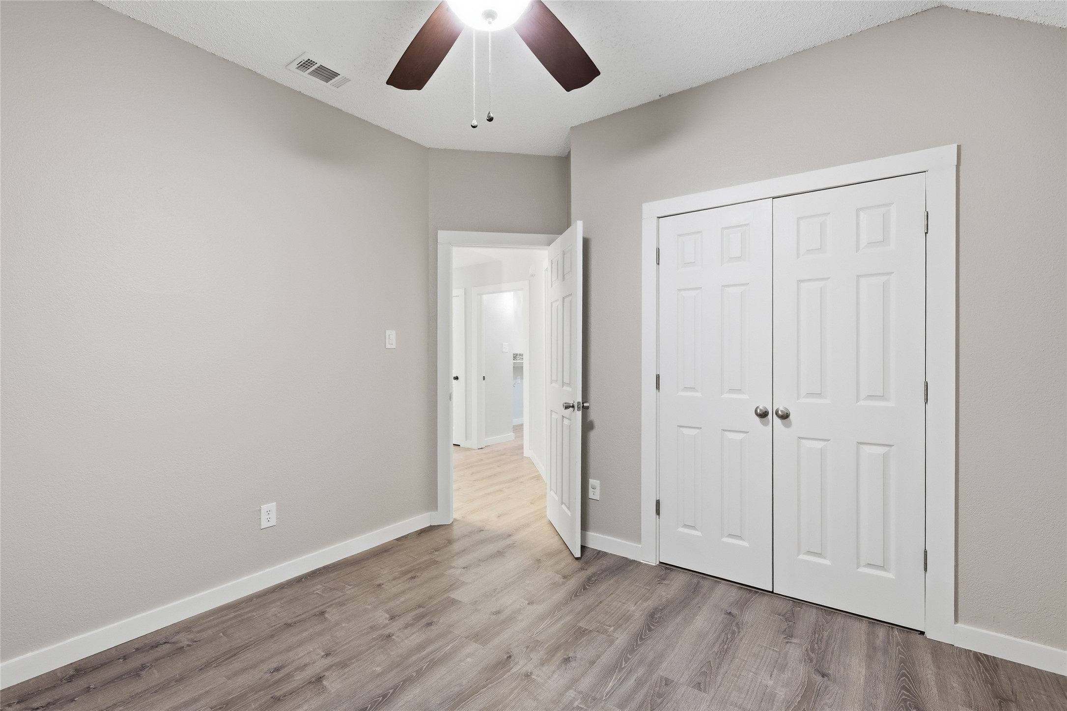 2313 Whitman Lane