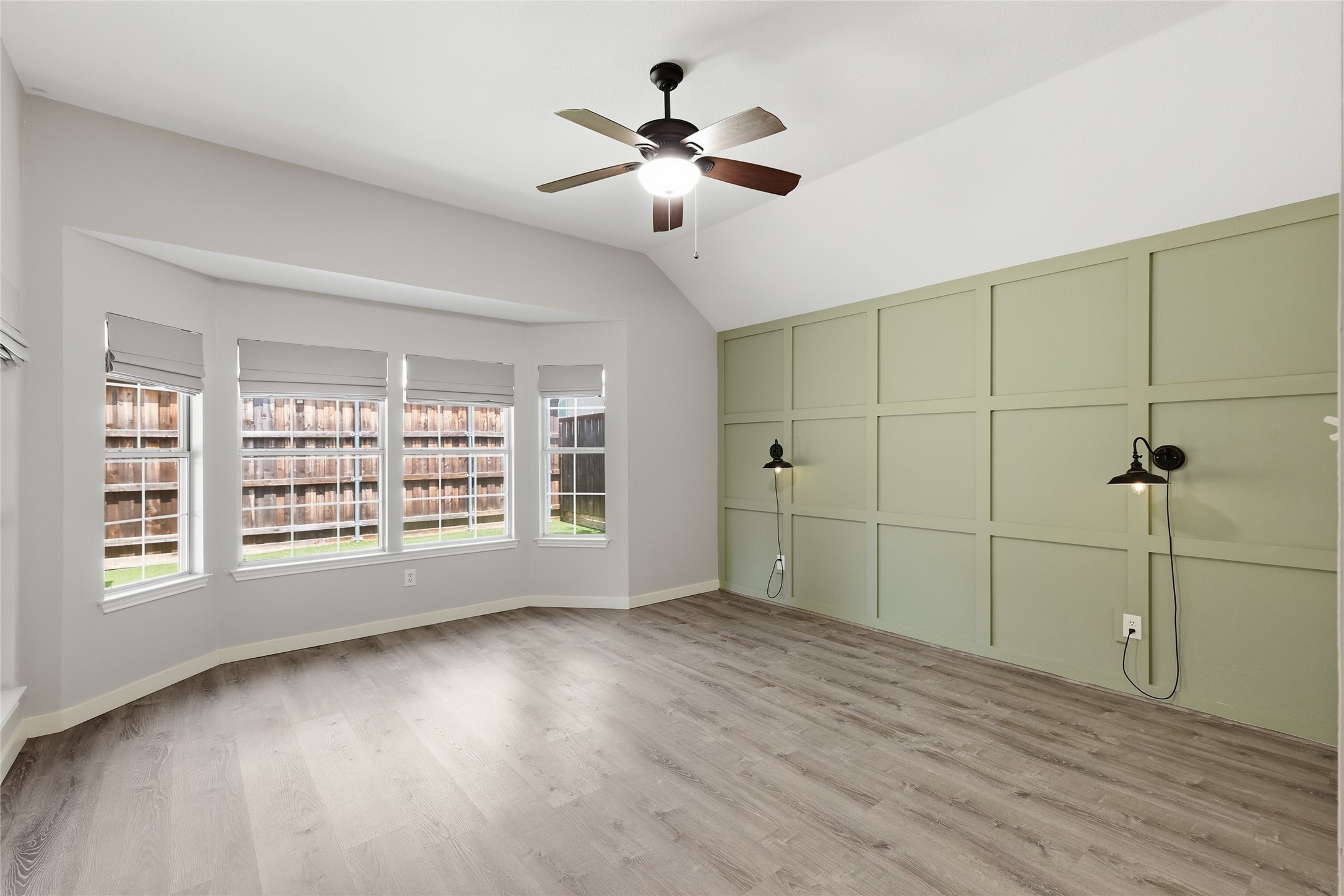 2313 Whitman Lane
