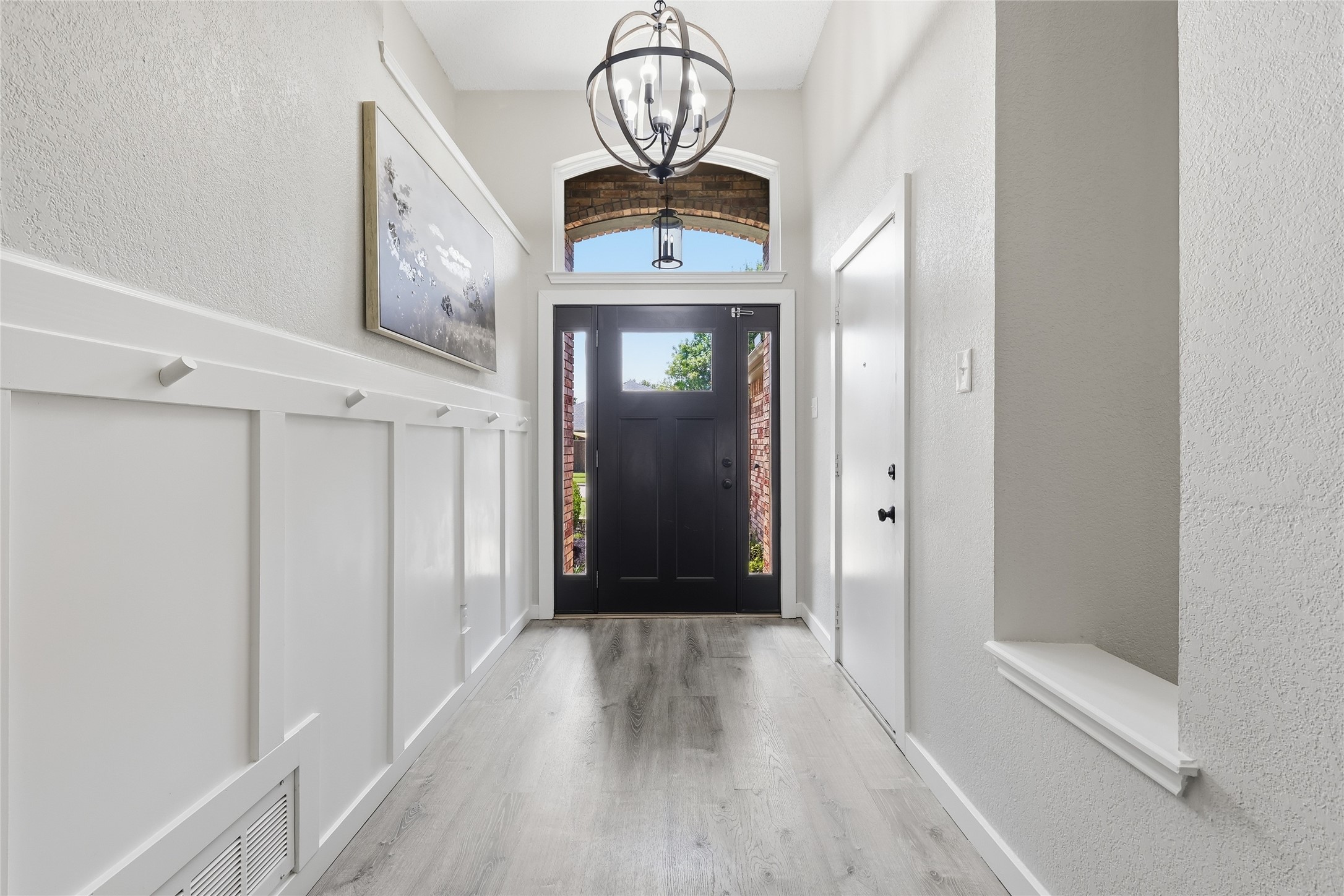 2313 Whitman Lane