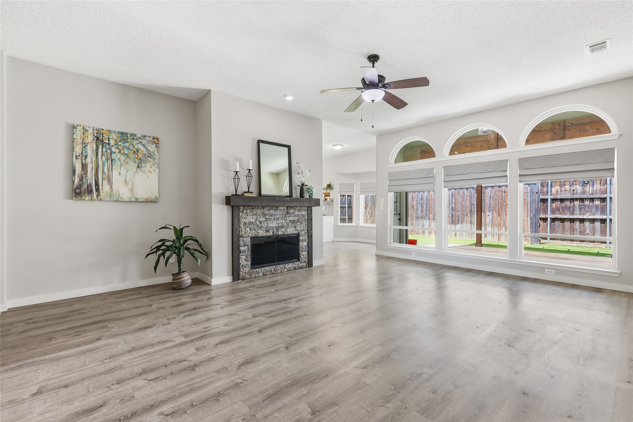 2313 Whitman Lane