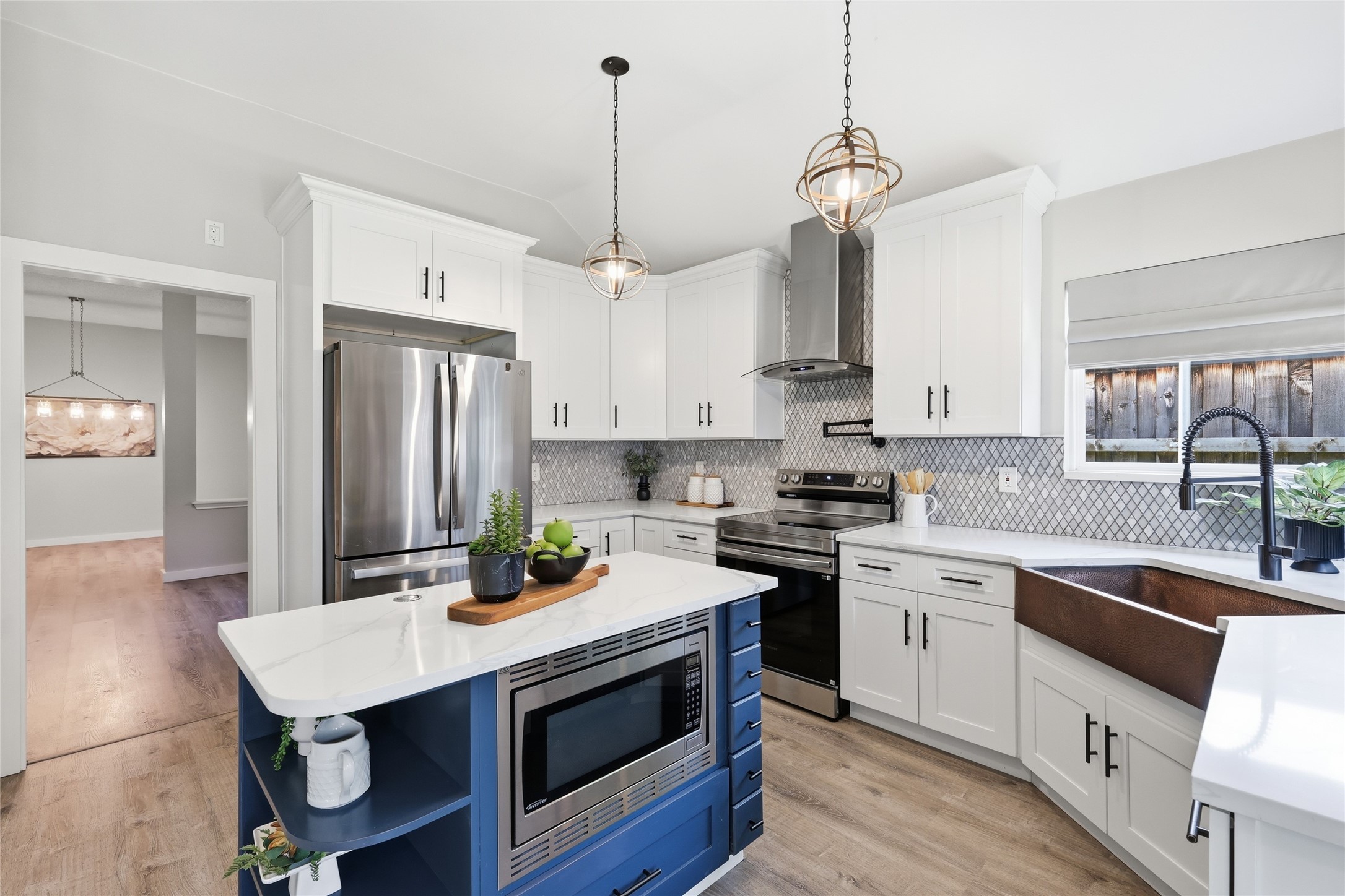 2313 Whitman Lane