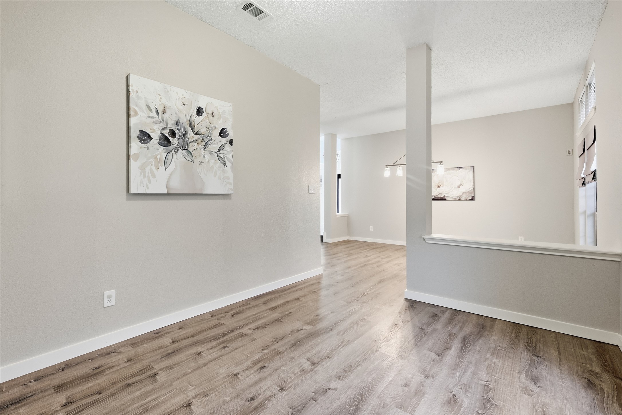 2313 Whitman Lane