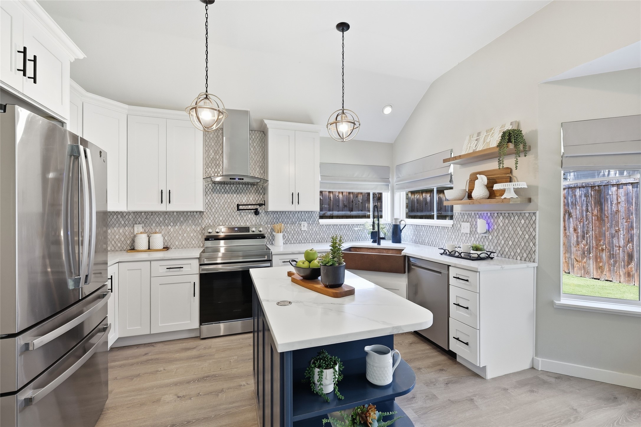 2313 Whitman Lane