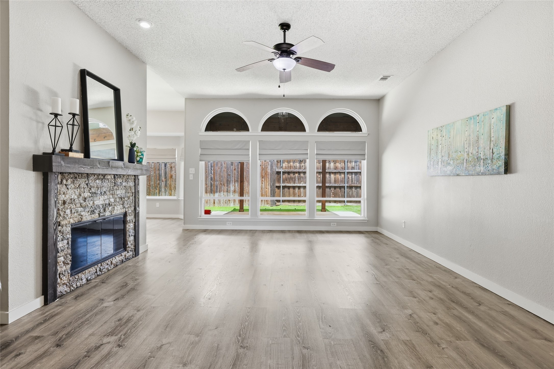 2313 Whitman Lane