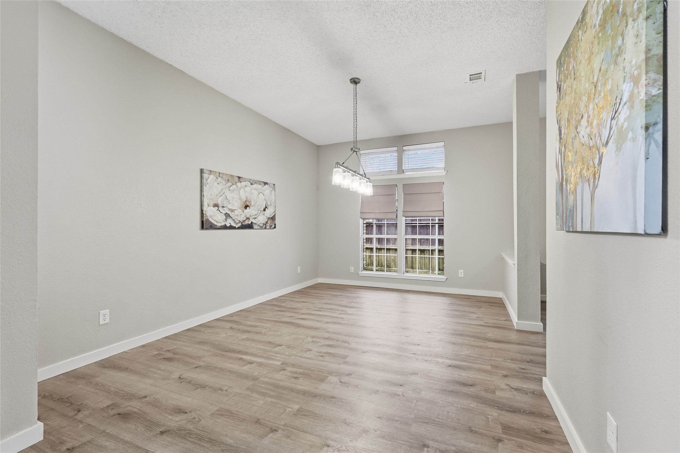 2313 Whitman Lane