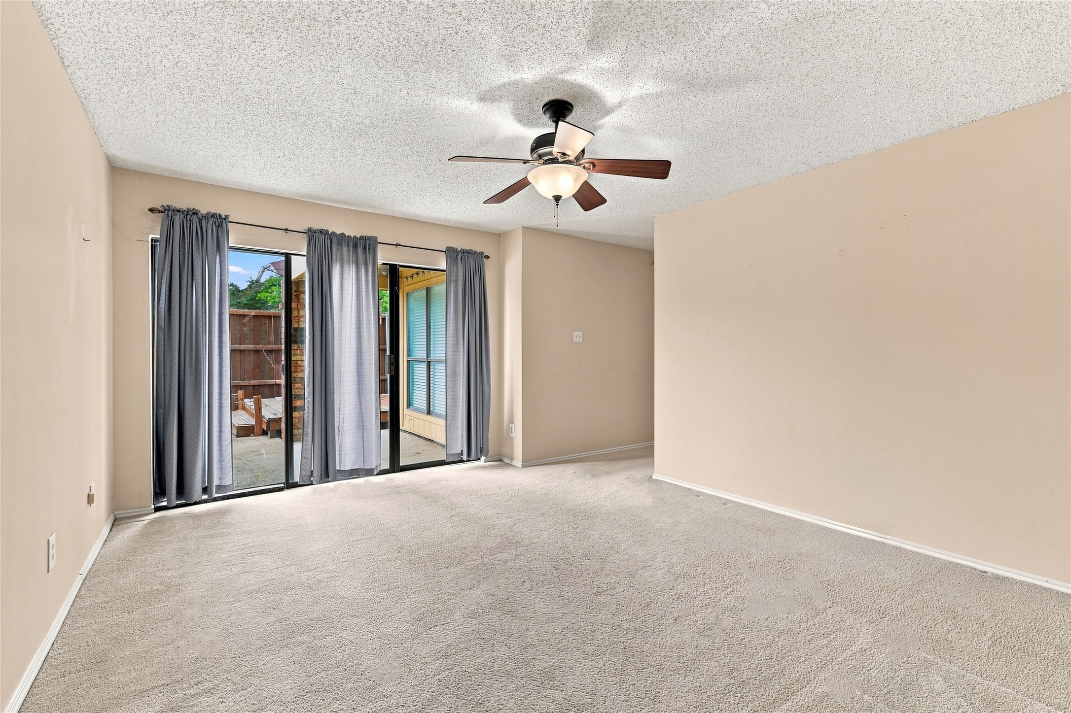 2923 Menlo Park Lane