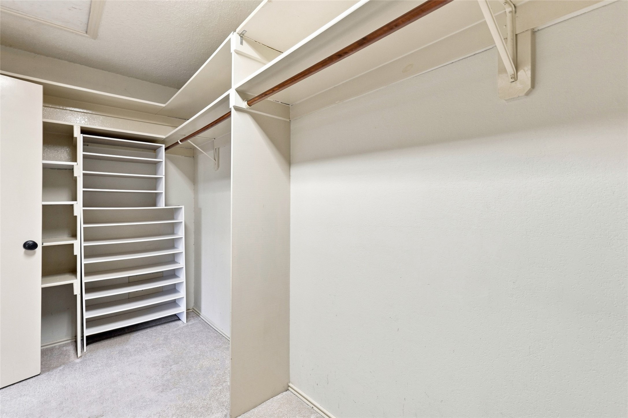 2923 Menlo Park Lane