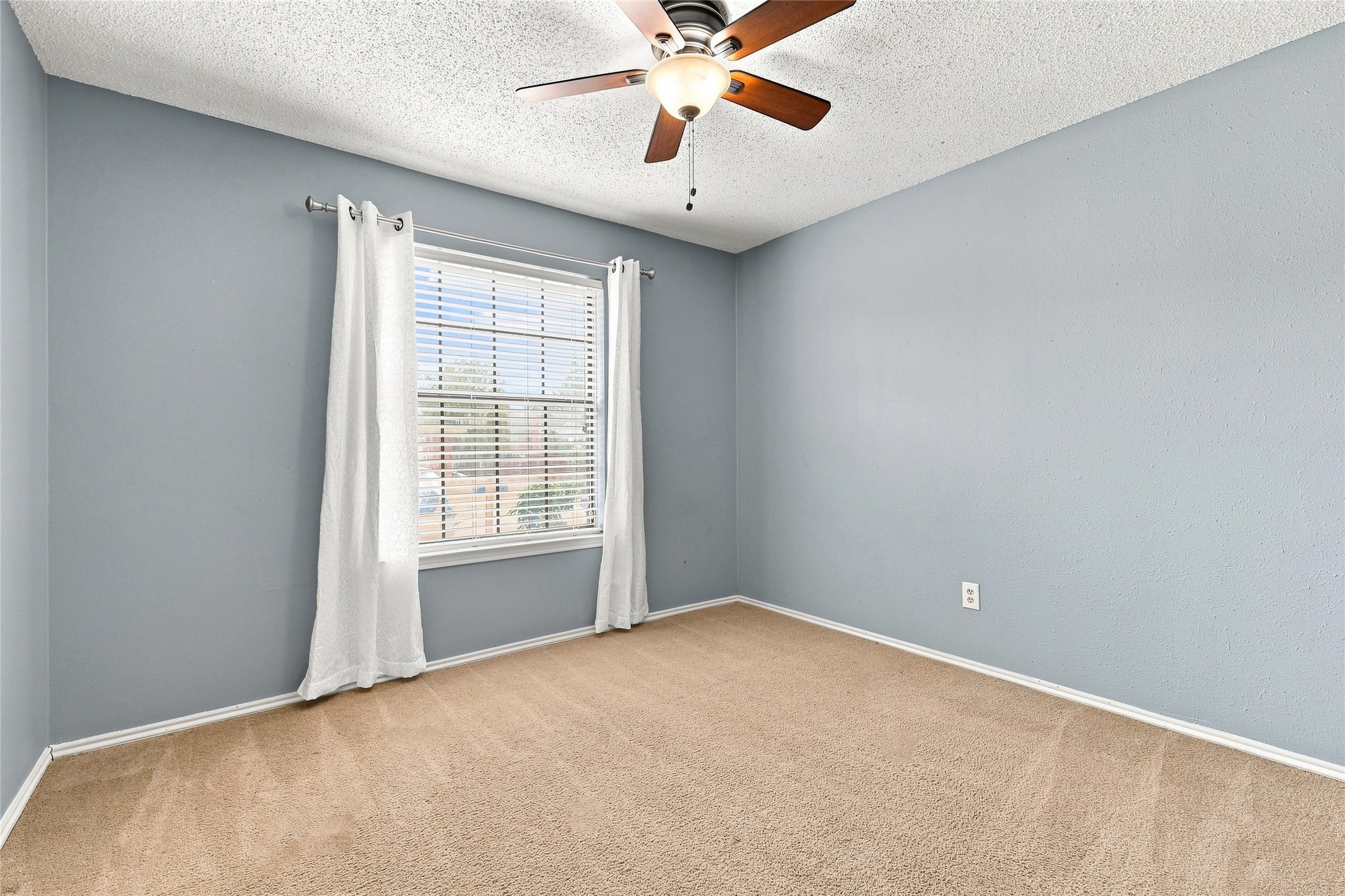 2923 Menlo Park Lane