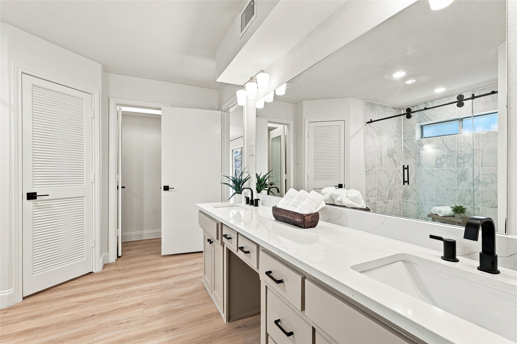 1107 Sundial Drive