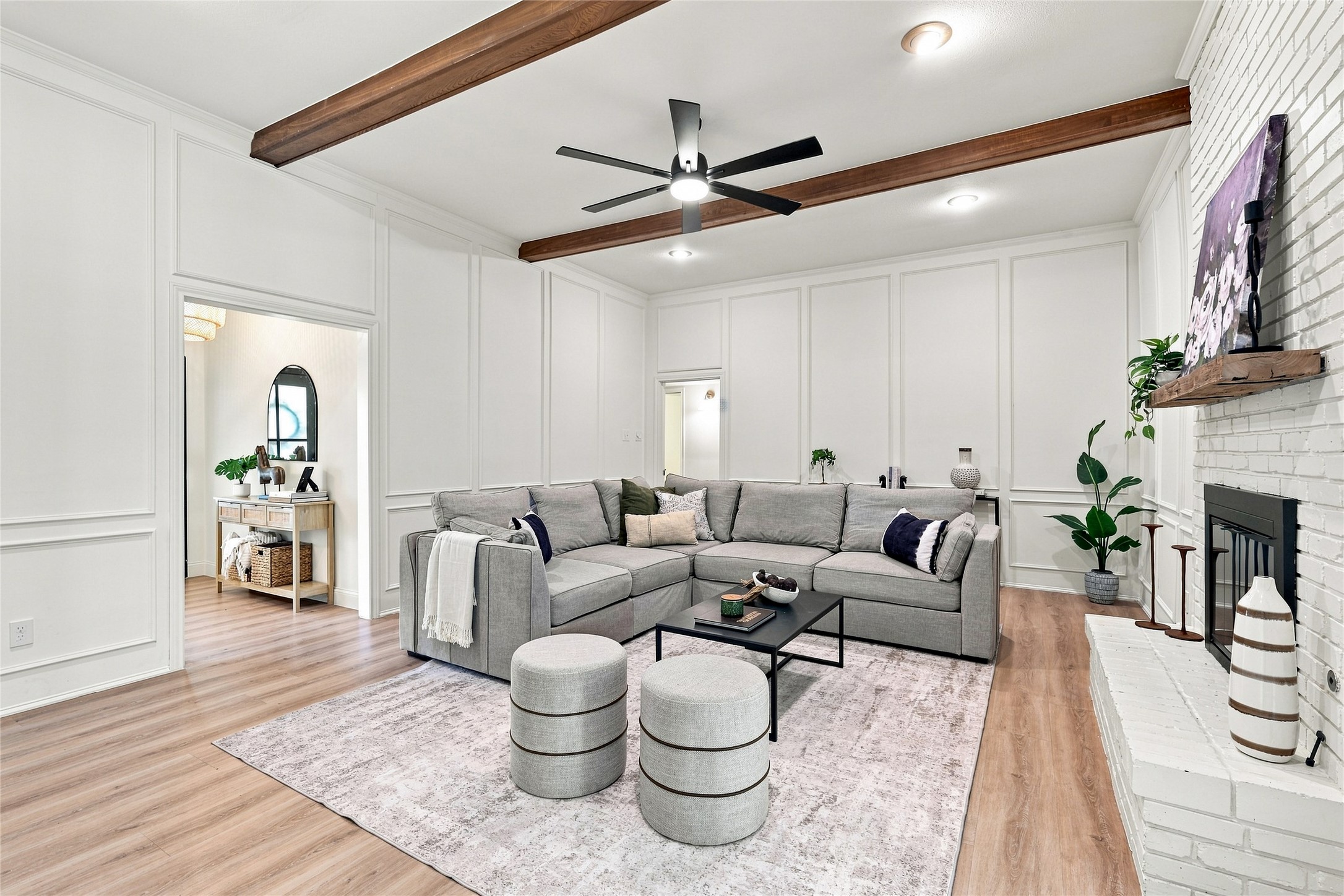 1107 Sundial Drive