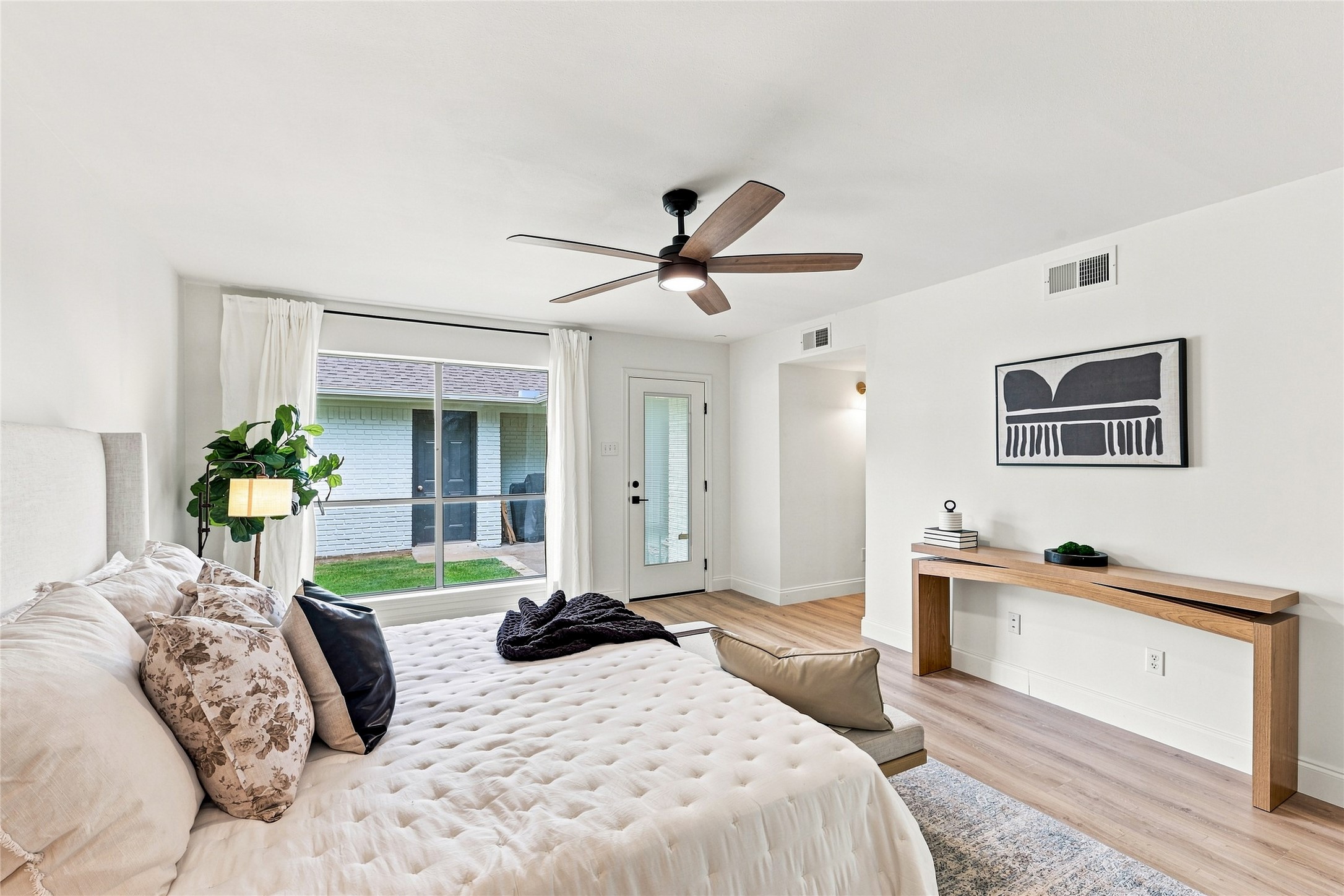 1107 Sundial Drive