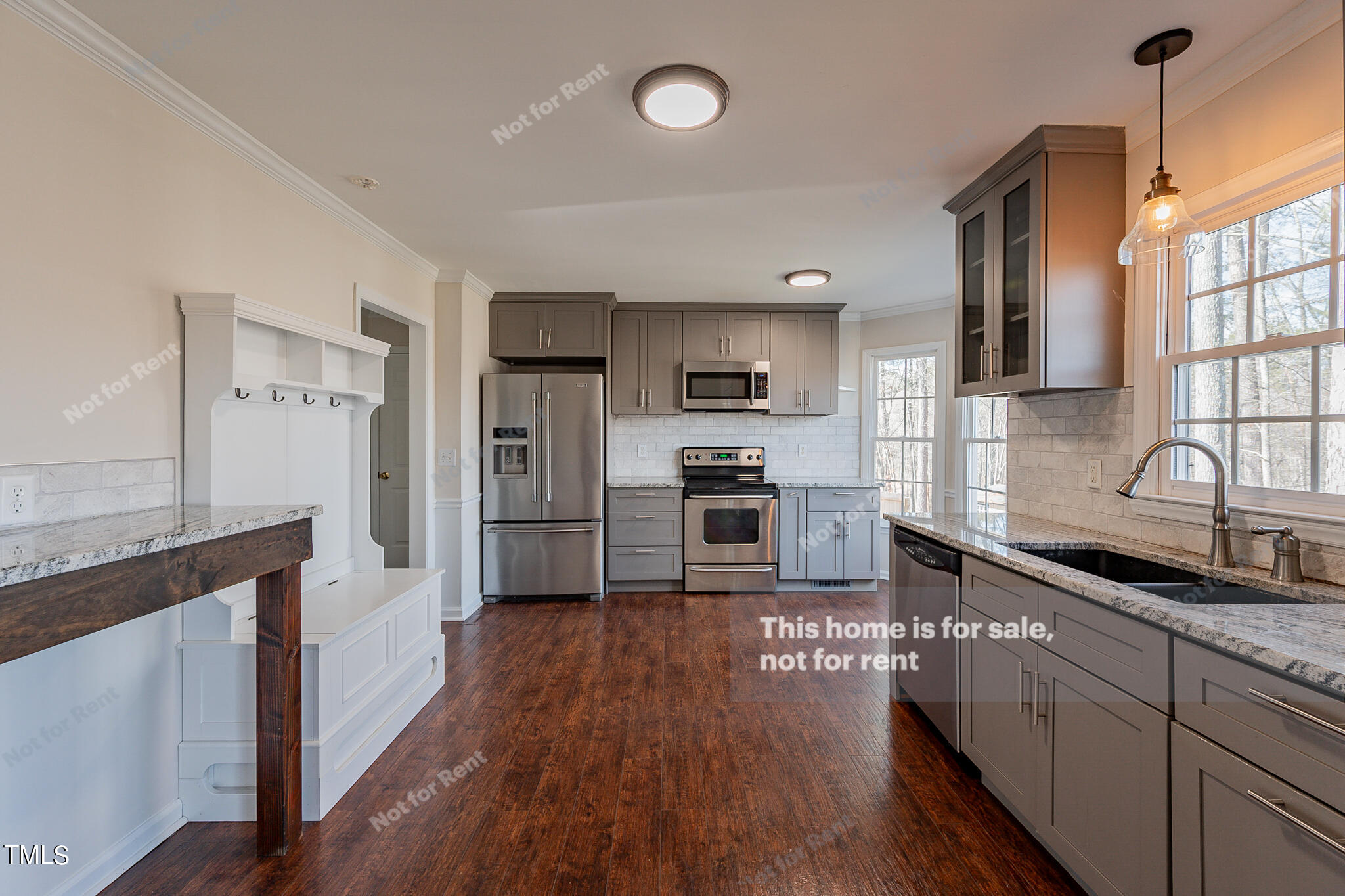 1649 Rogers Pointe Lane