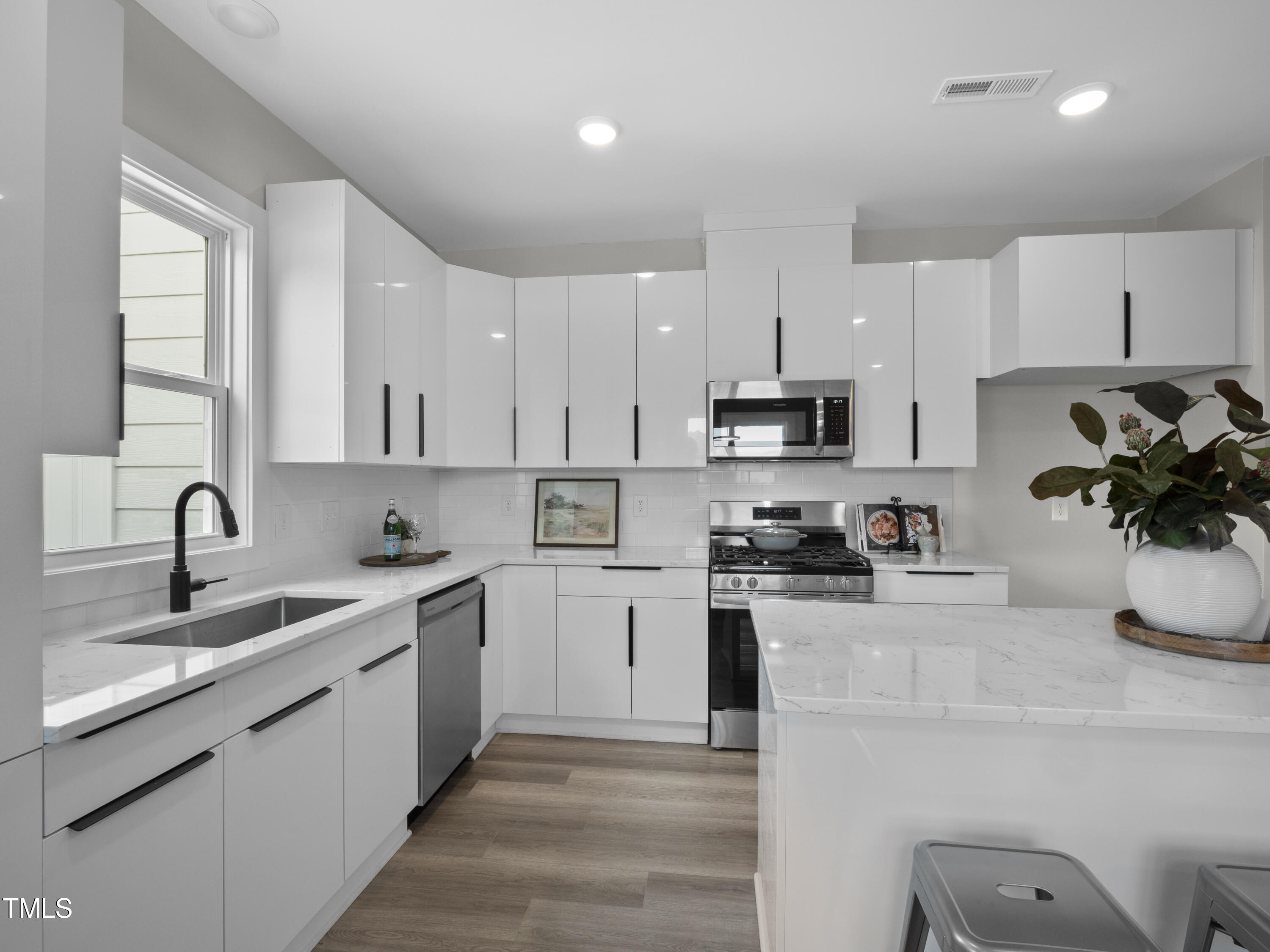 2112 Titanium Rock Road