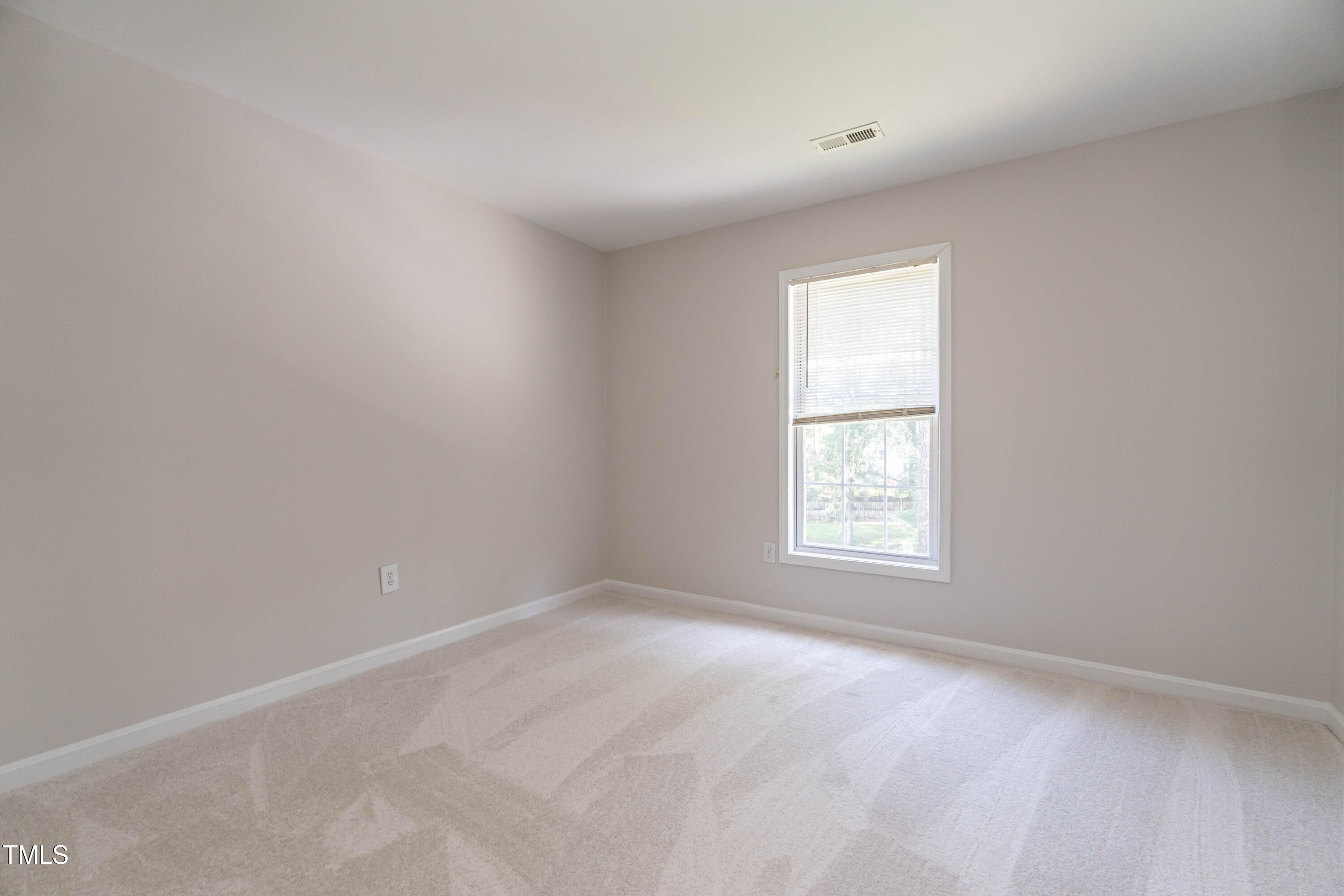 3045 Creek Moss Avenue