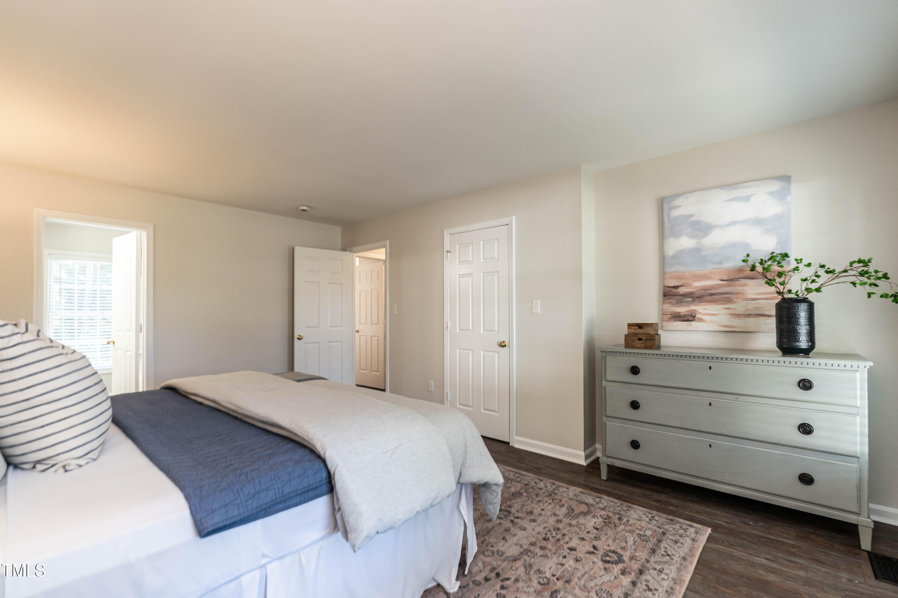 3045 Creek Moss Avenue