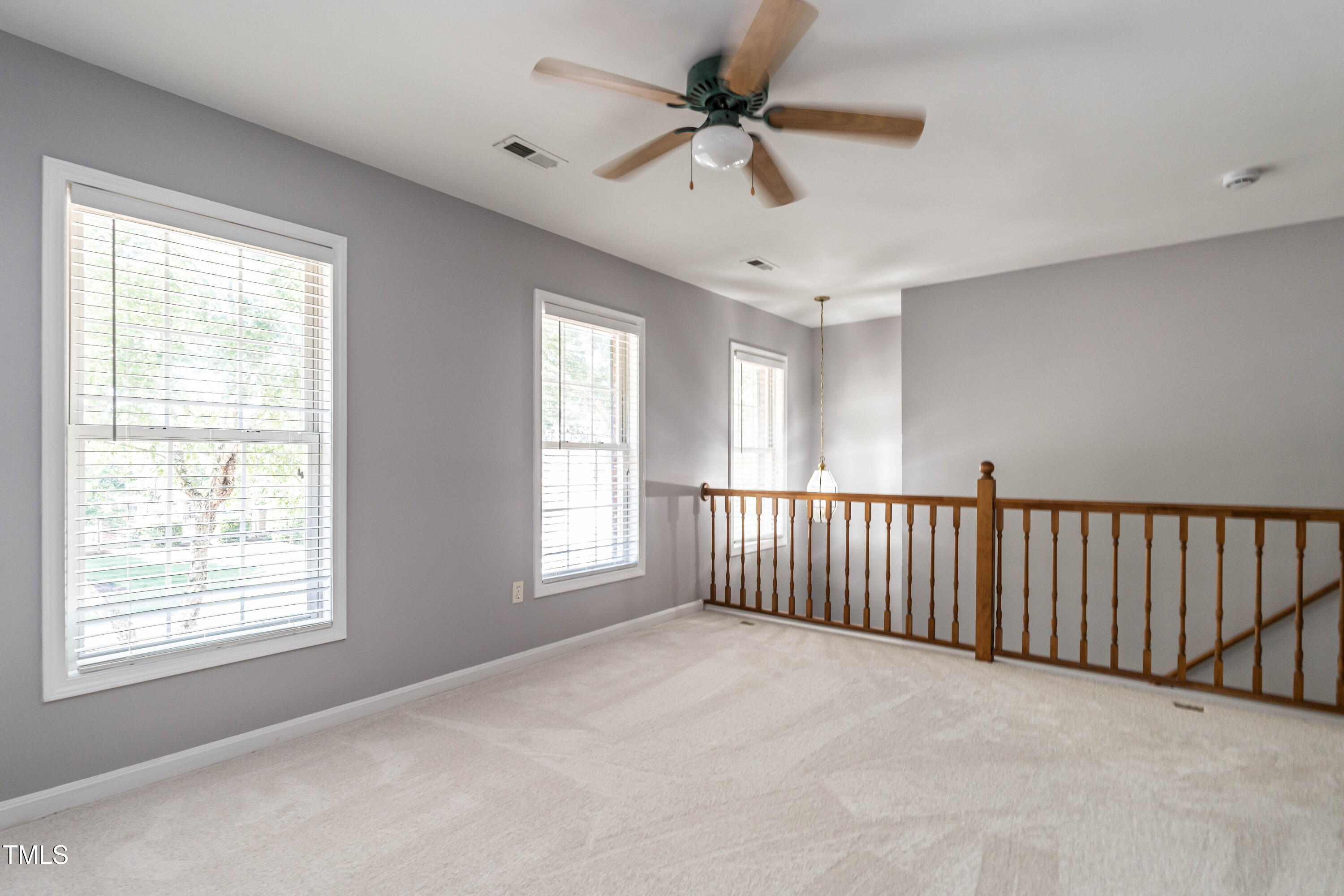 3045 Creek Moss Avenue