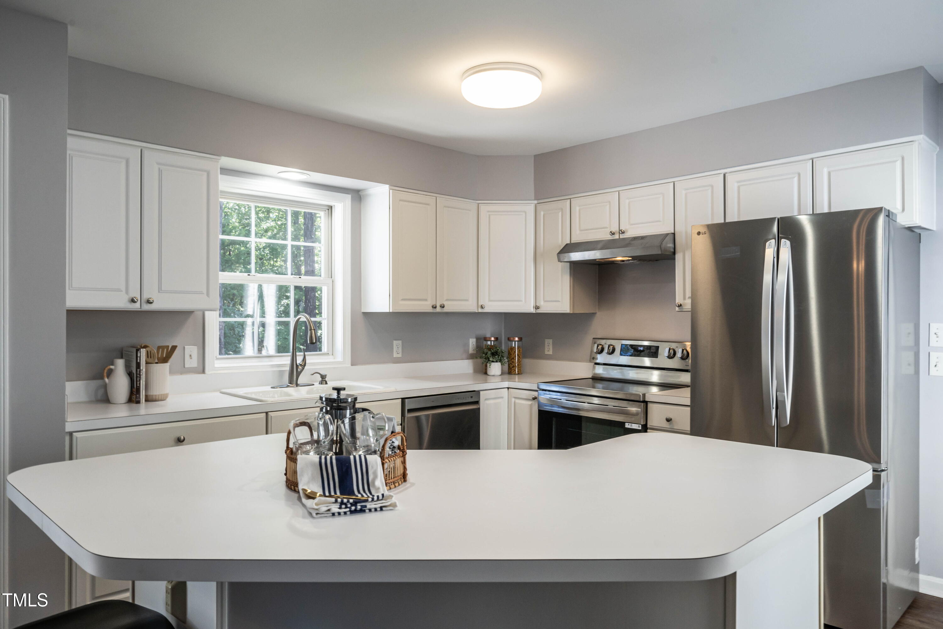 3045 Creek Moss Avenue