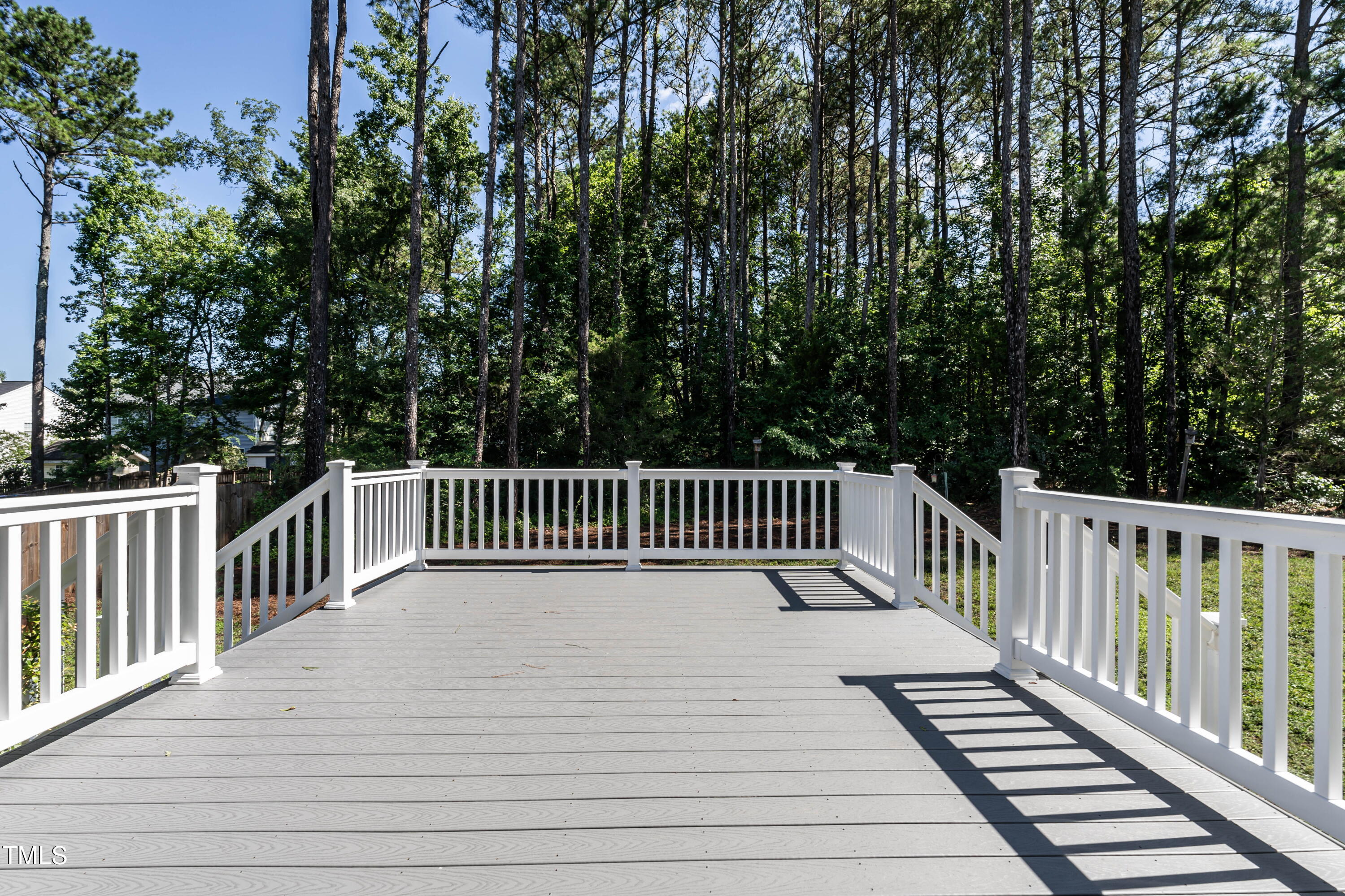 3045 Creek Moss Avenue