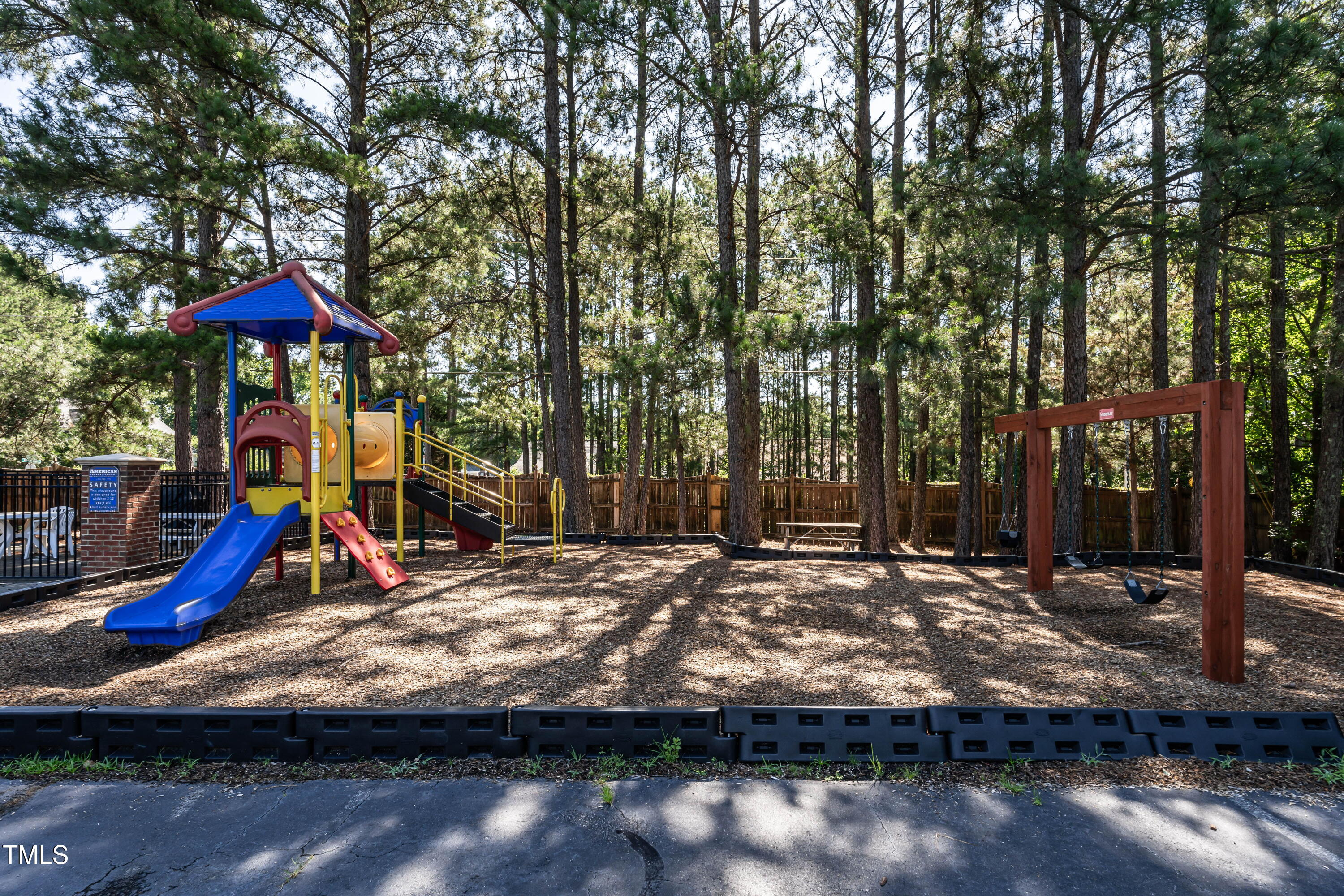 3045 Creek Moss Avenue