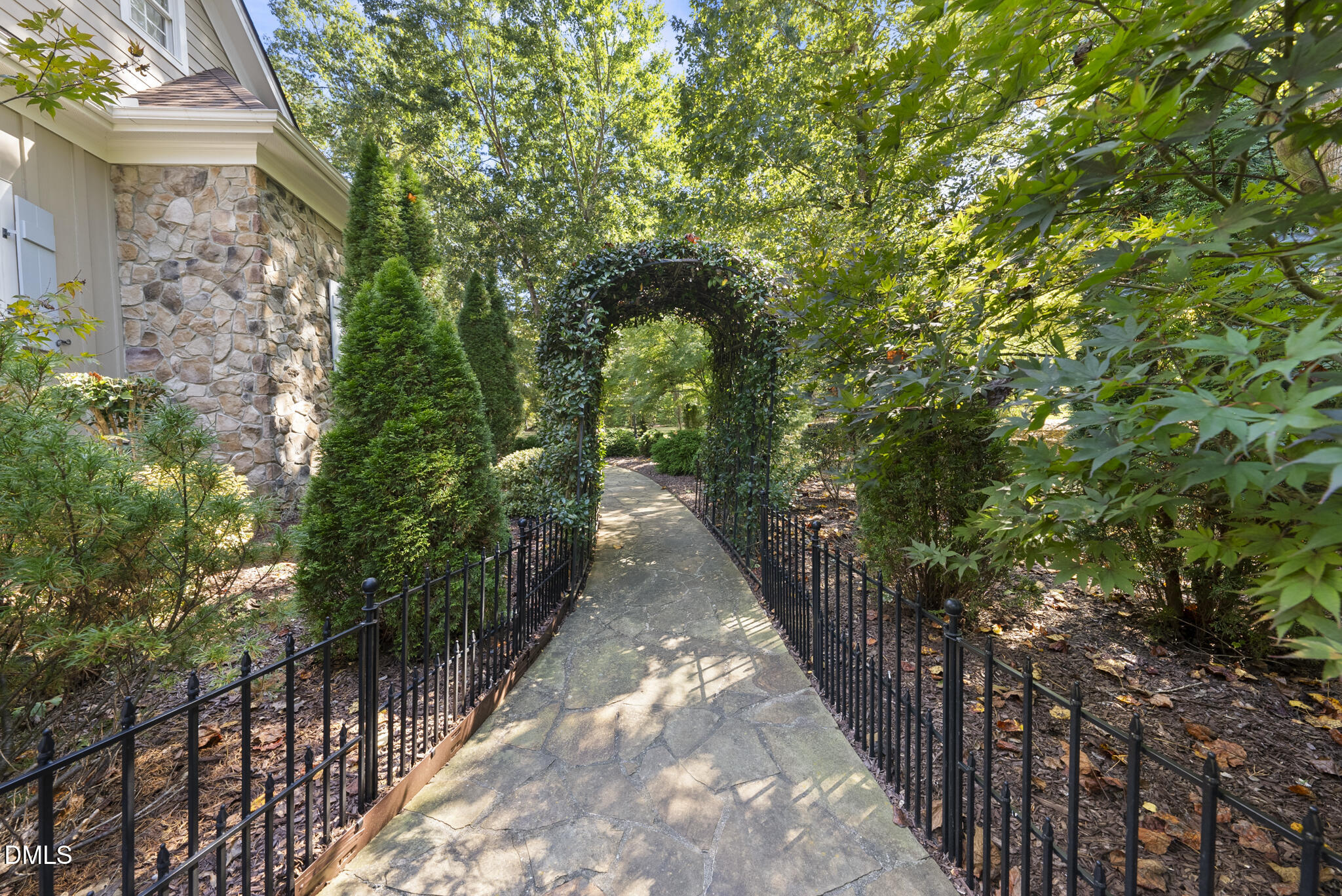 7400 New Forest Lane