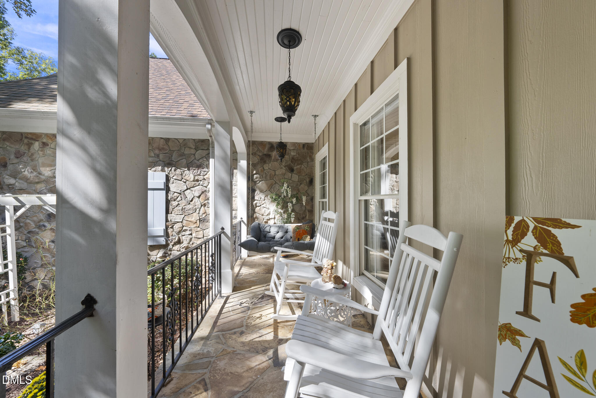 7400 New Forest Lane