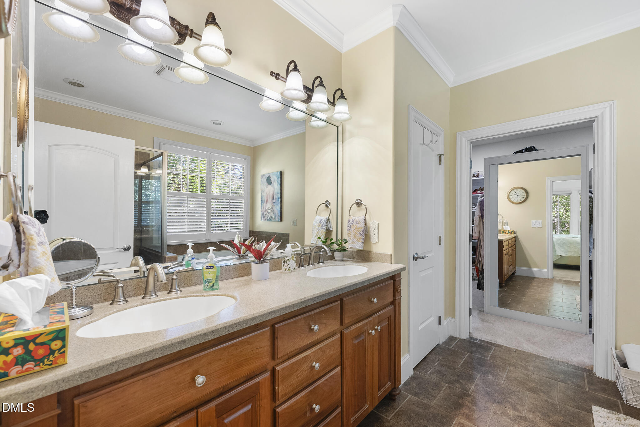 7400 New Forest Lane