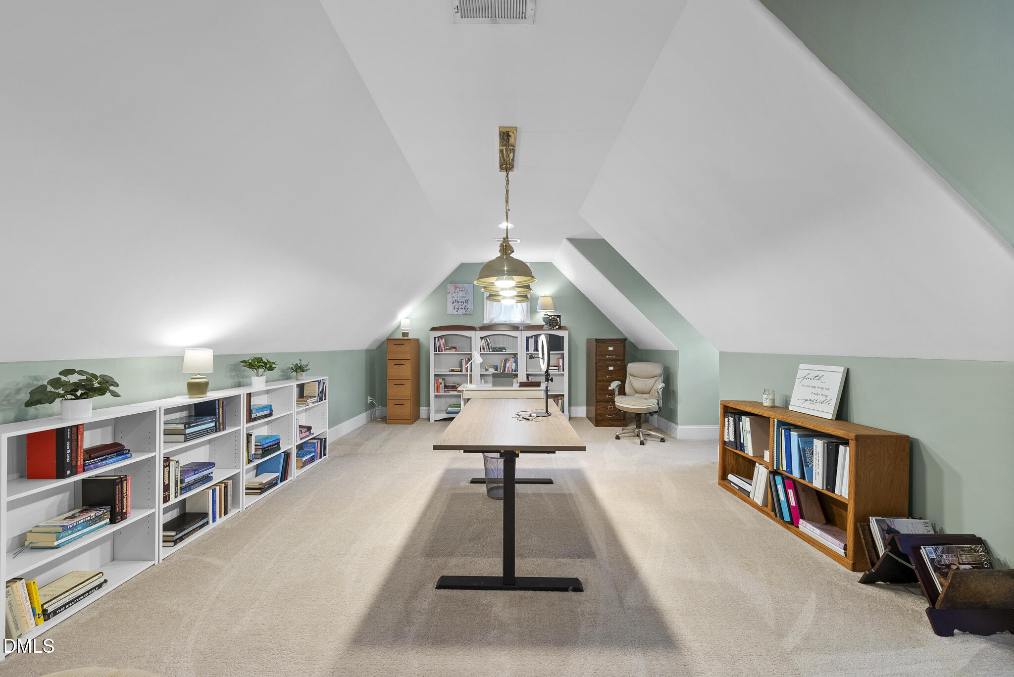 7400 New Forest Lane