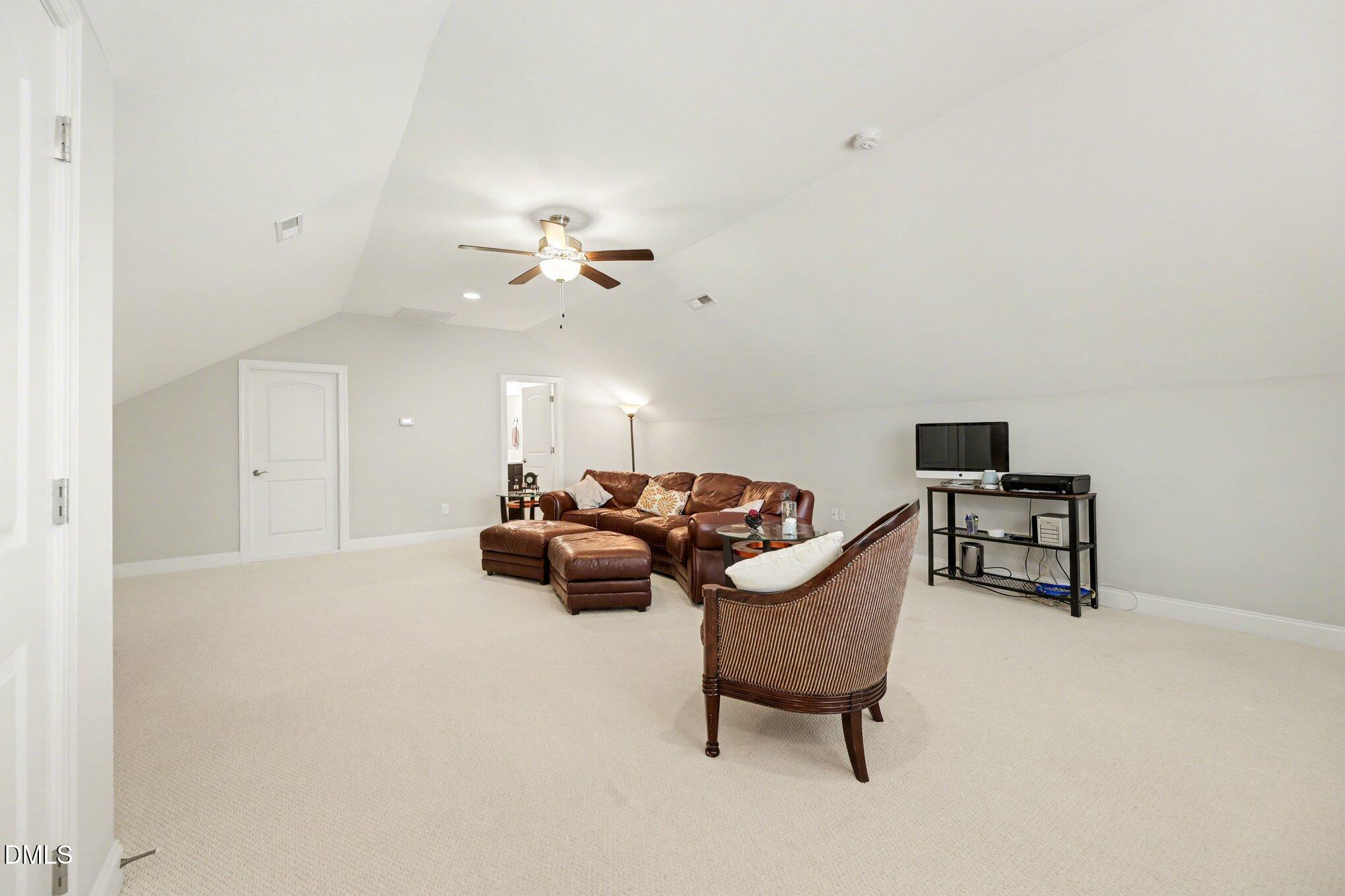 35 Carriden Drive