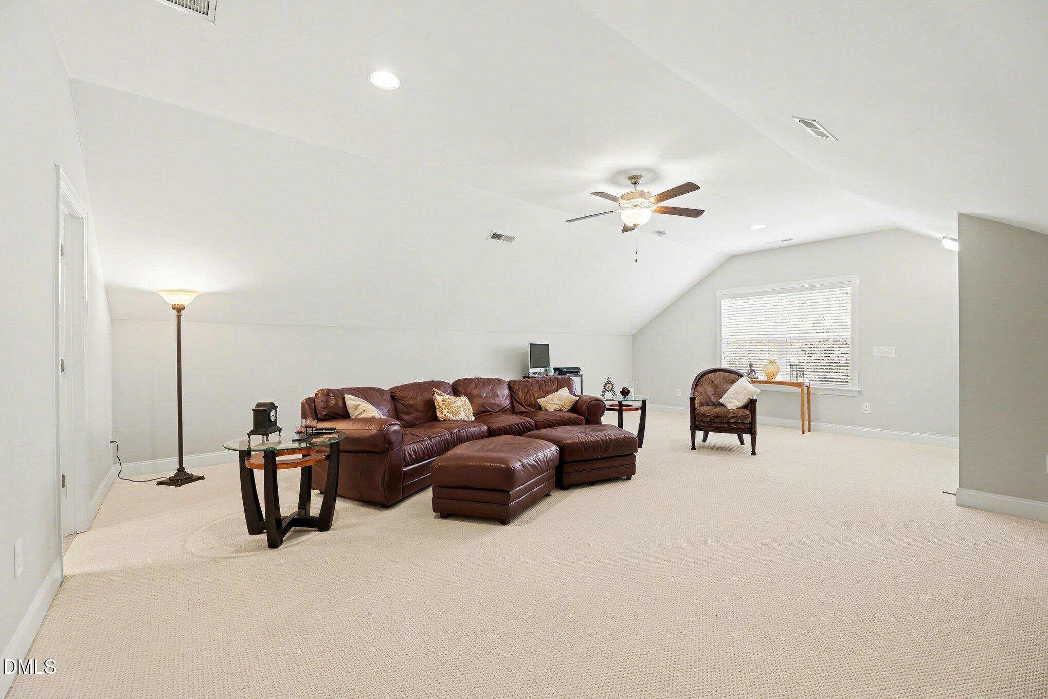 35 Carriden Drive