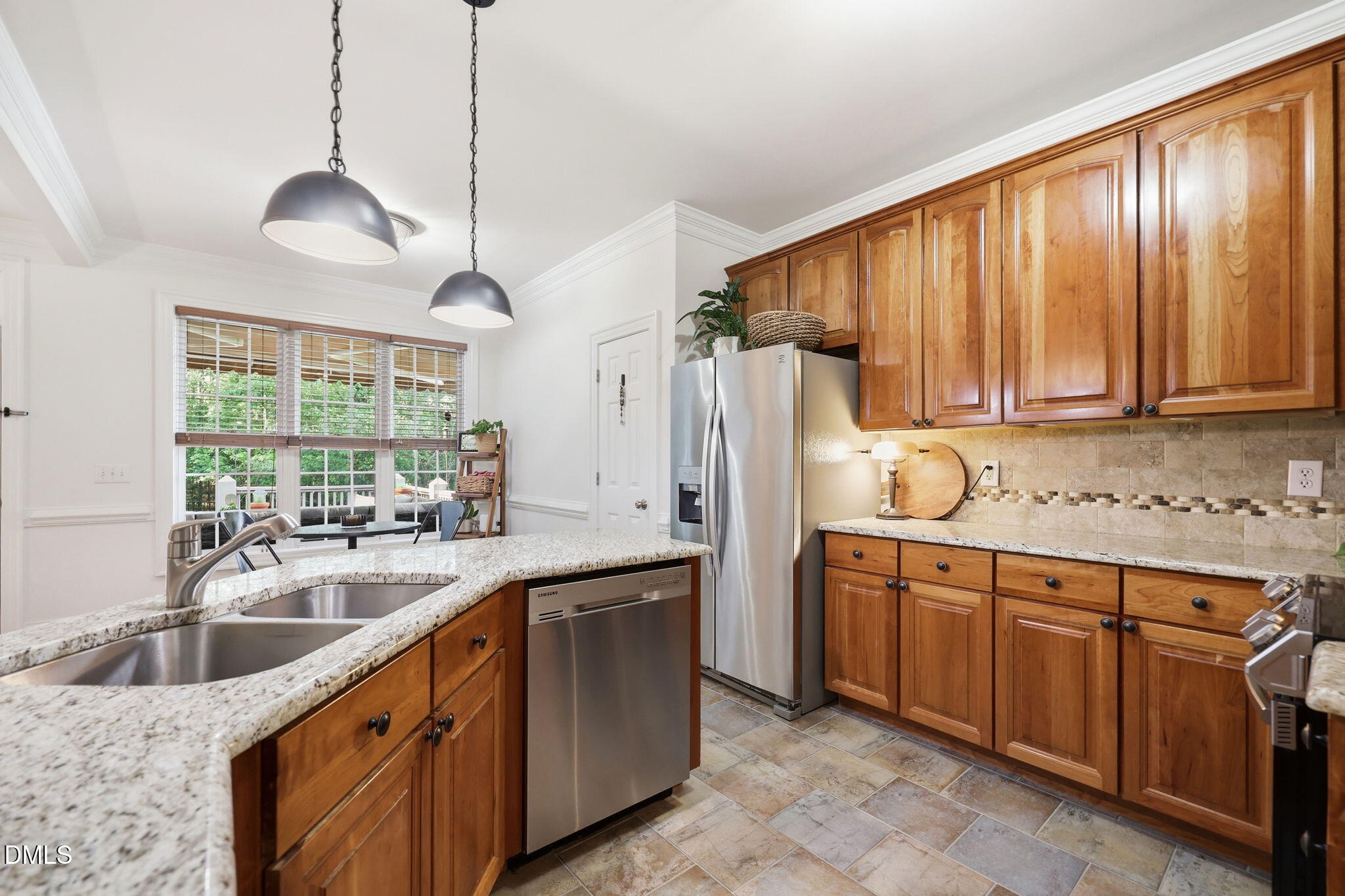10 Georgetown Woods Drive