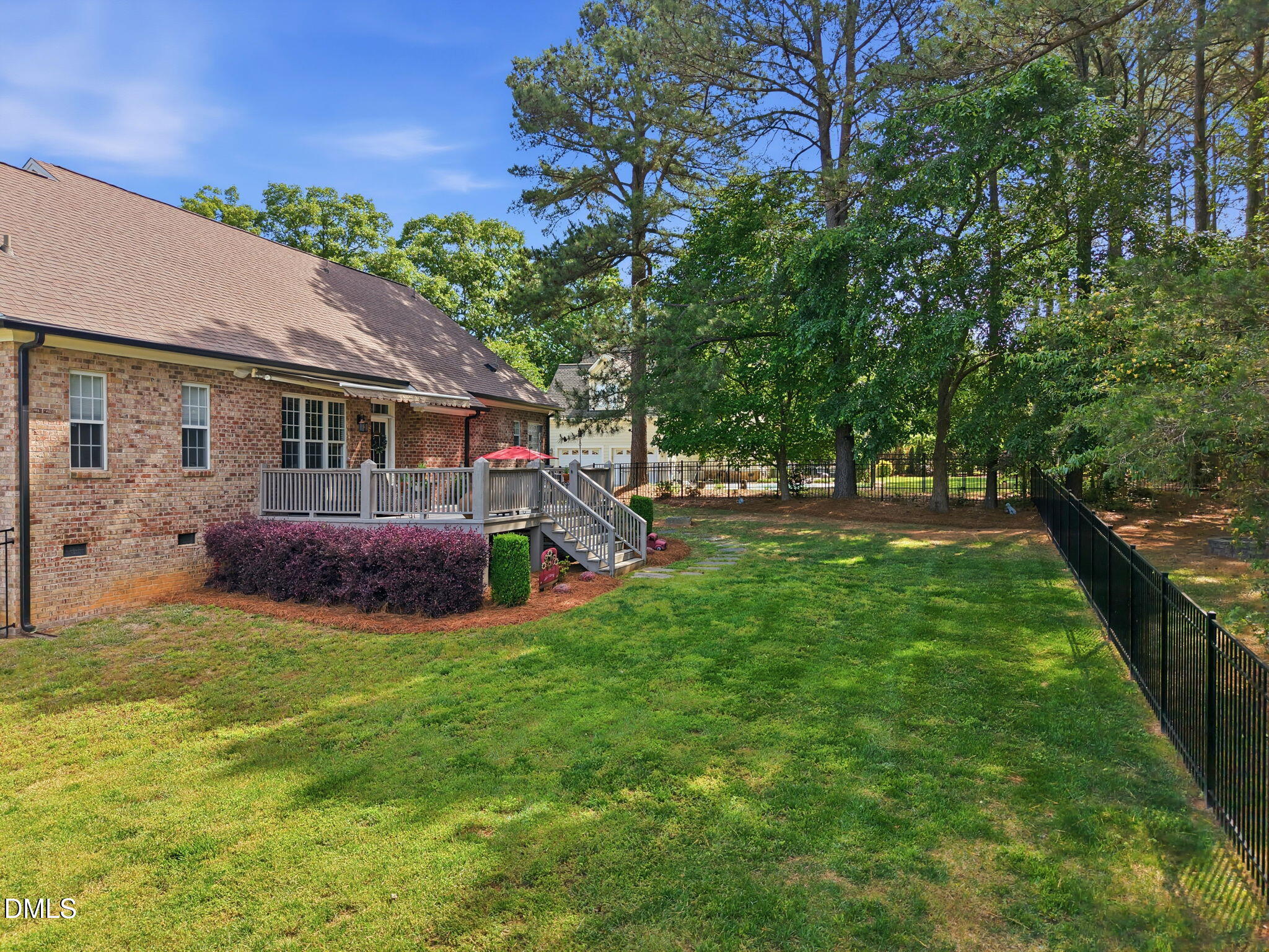 10 Georgetown Woods Drive