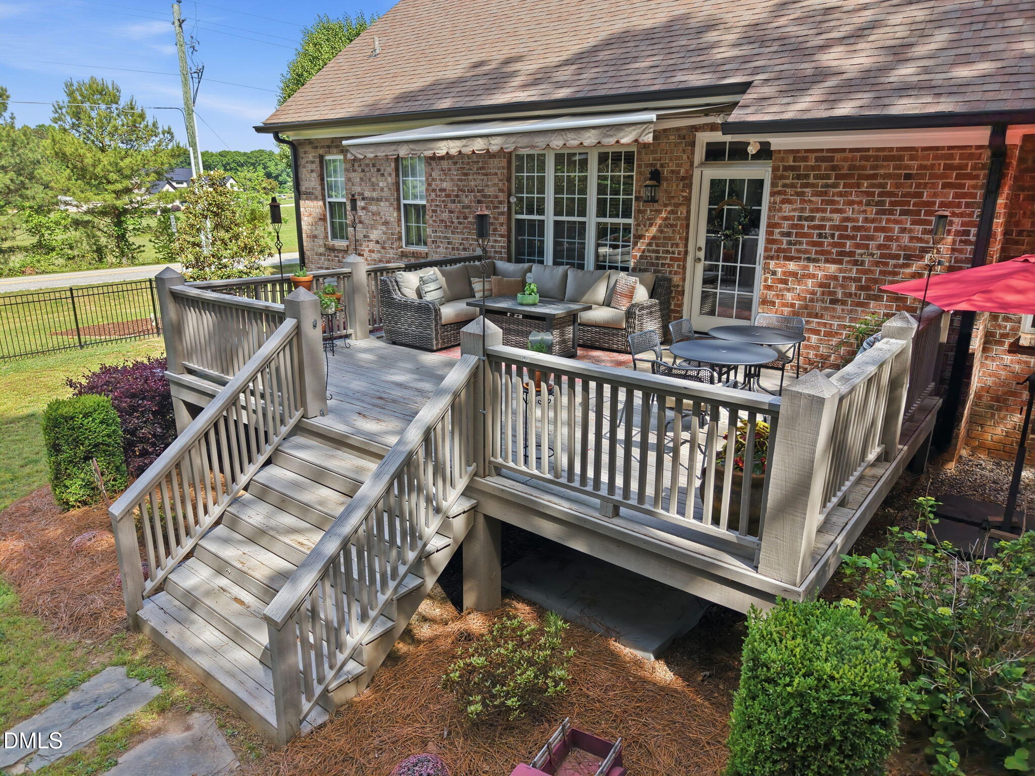 10 Georgetown Woods Drive