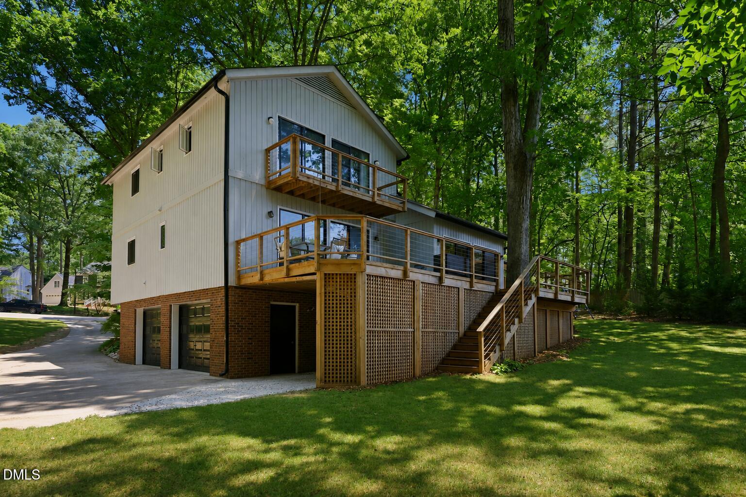 6101 Dresden Lane