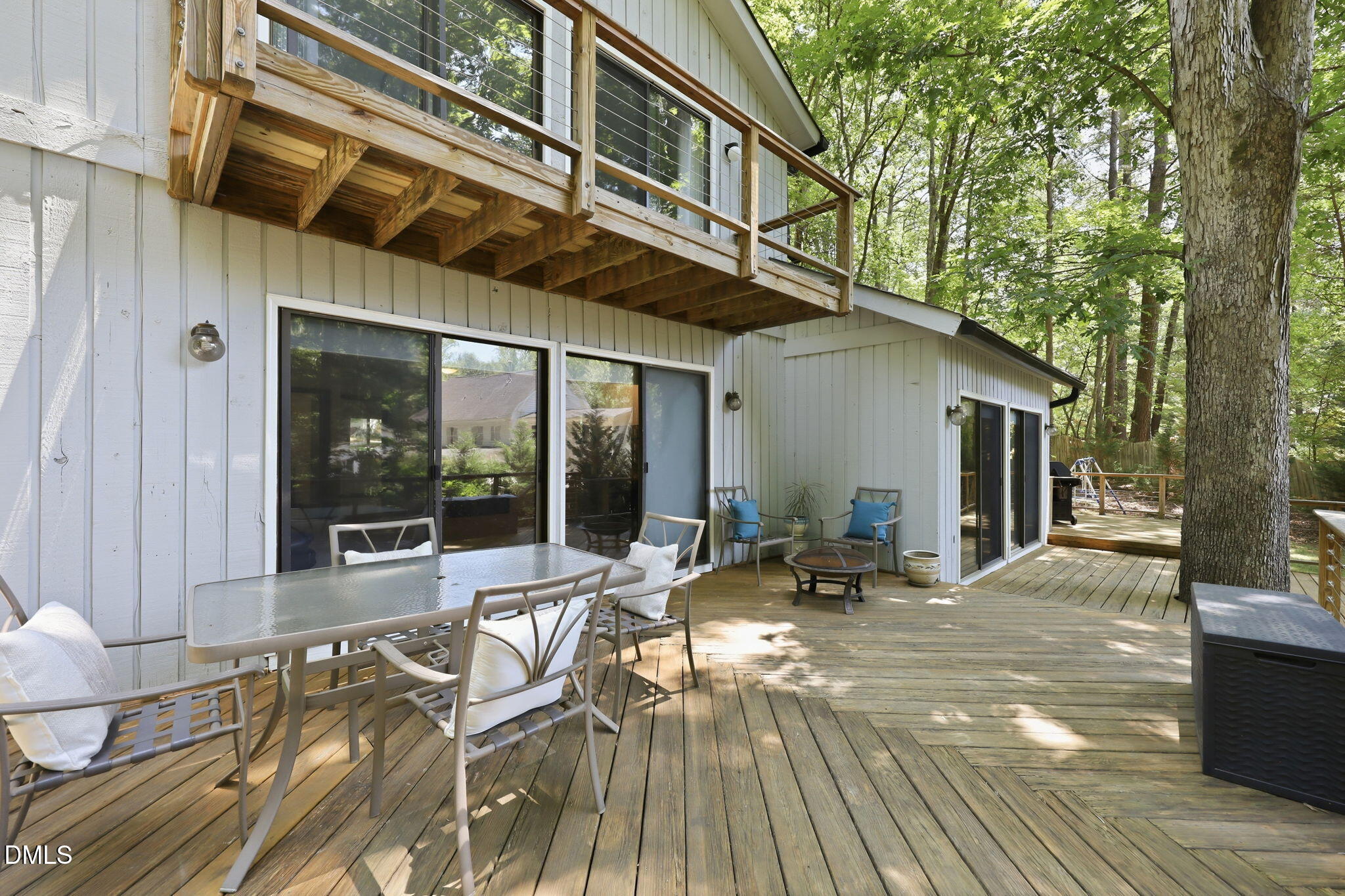 6101 Dresden Lane
