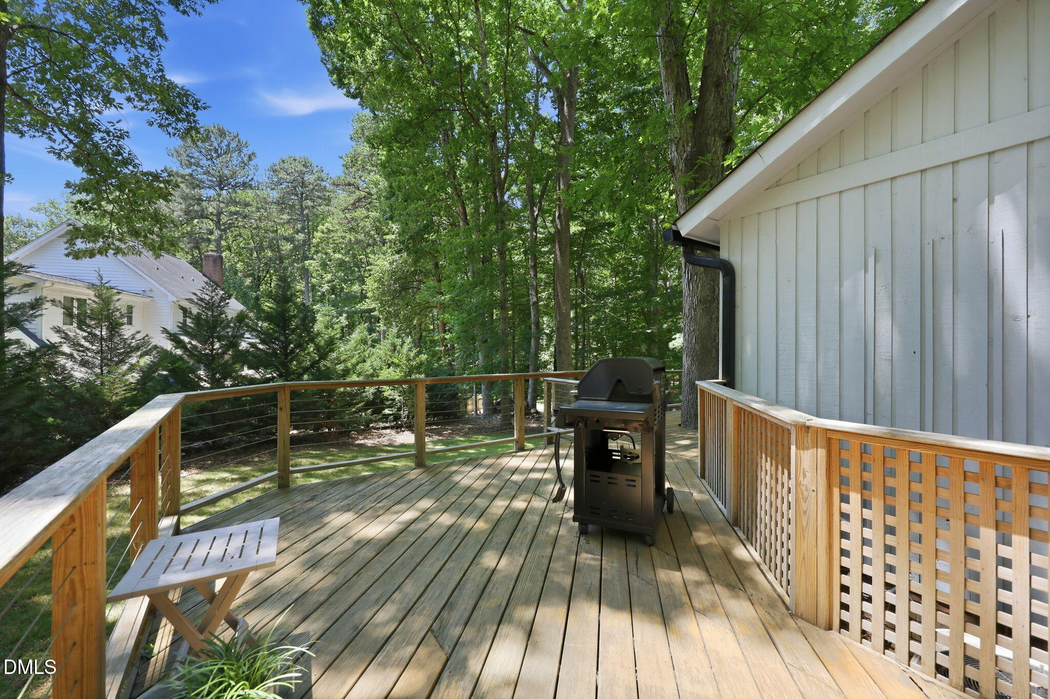 6101 Dresden Lane